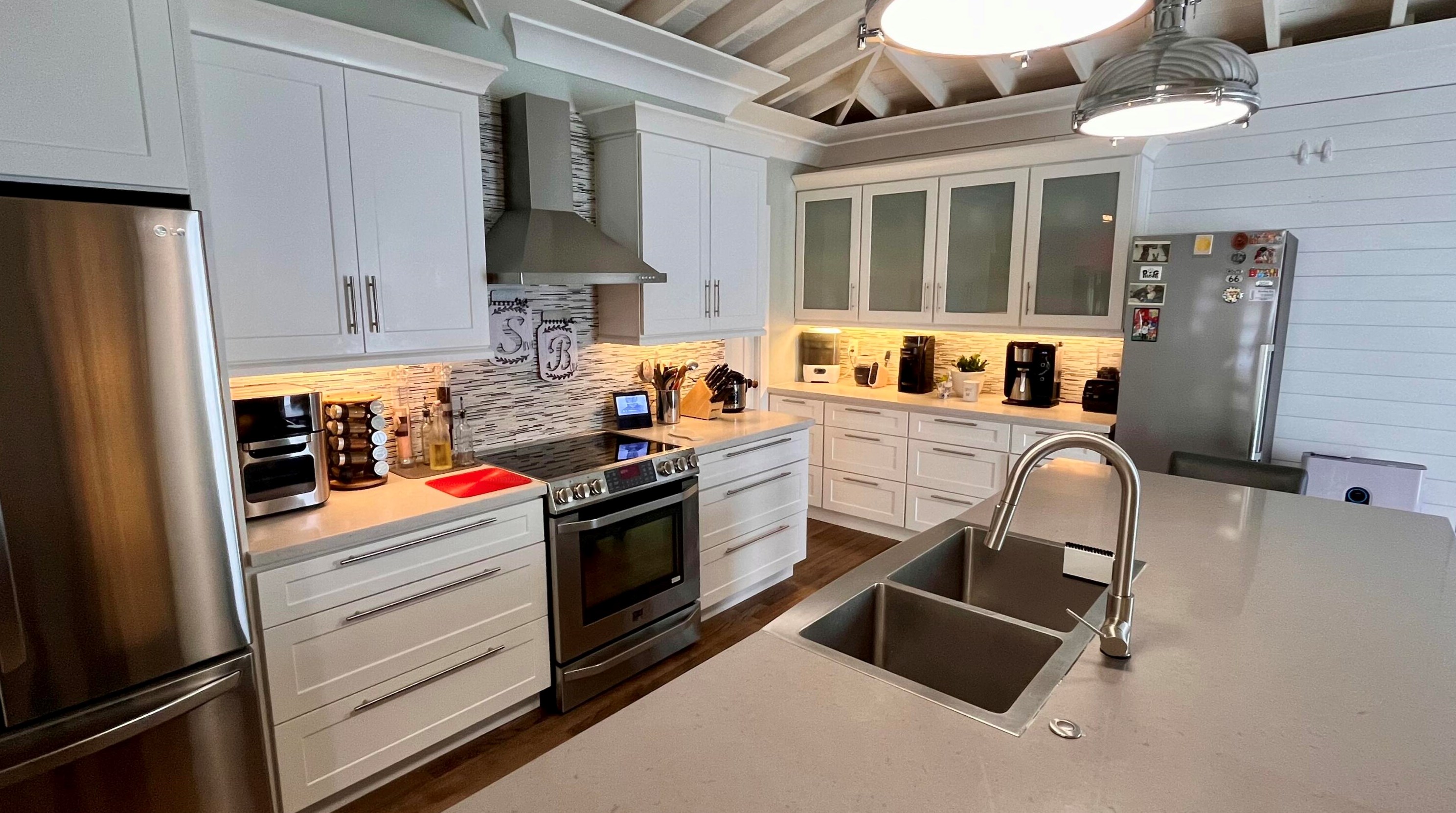 1636 Jackson St, Hollywood FL  33020-5110 exterior