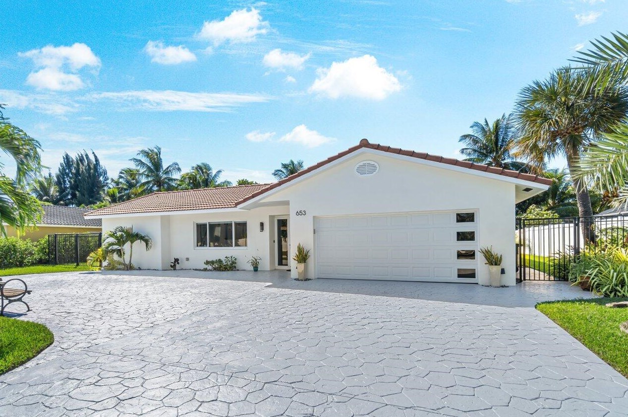 653 10th Ct, Boca Raton, FL 33486-3450