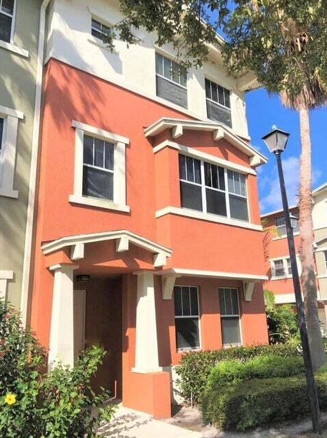 433 Amador Ln #6, West Palm Beach, FL 33401