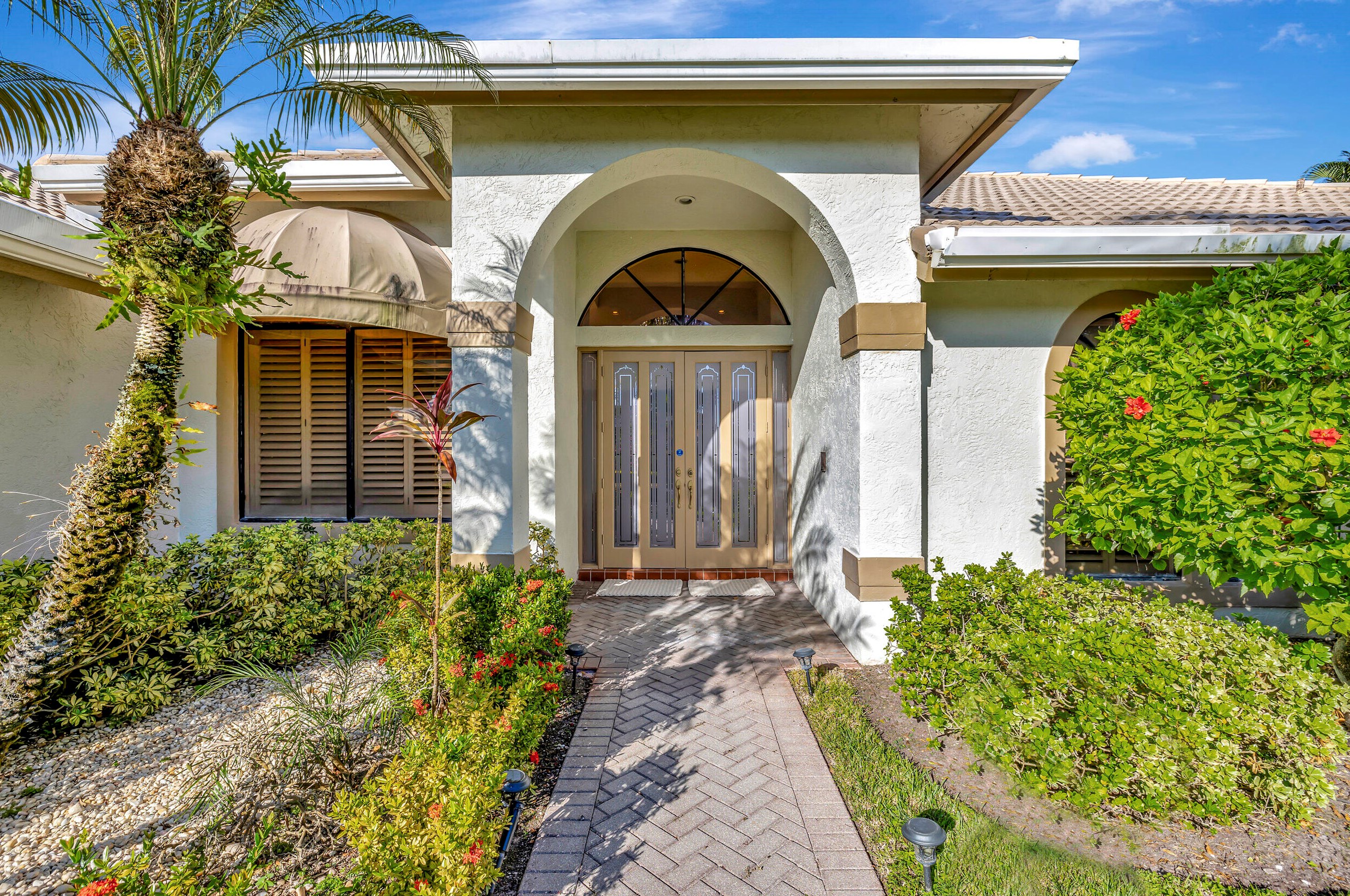 17711 Litten Dr, Boca Raton, FL 33498-6437