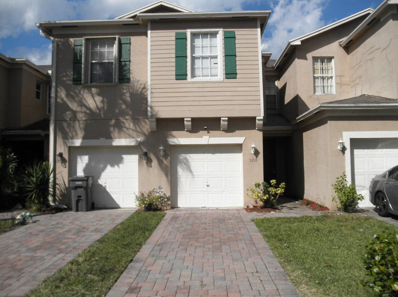5218 White Oleander, West Palm Beach, FL 33415