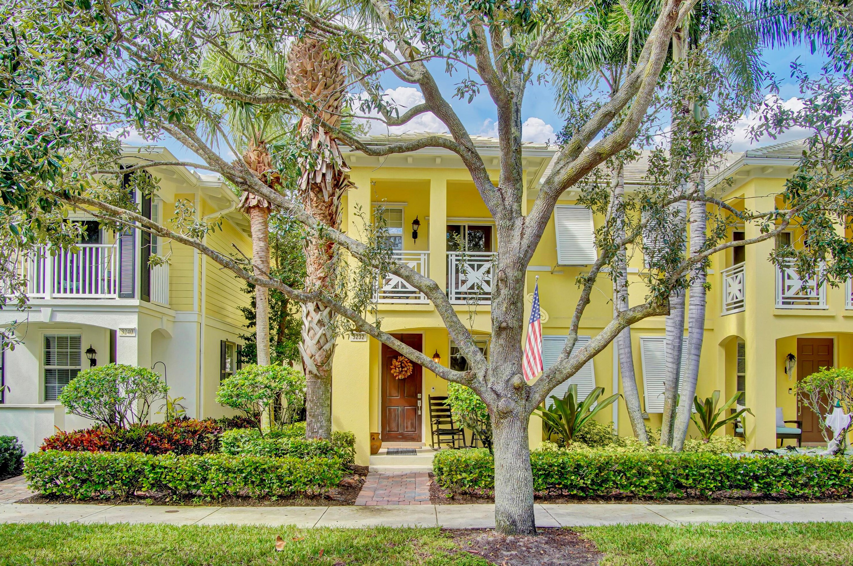 3232 W Community Dr, Jupiter, FL 33458