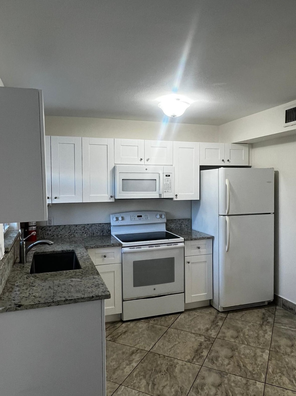 225 10th St #a-5, West Palm Beach, FL 33403
