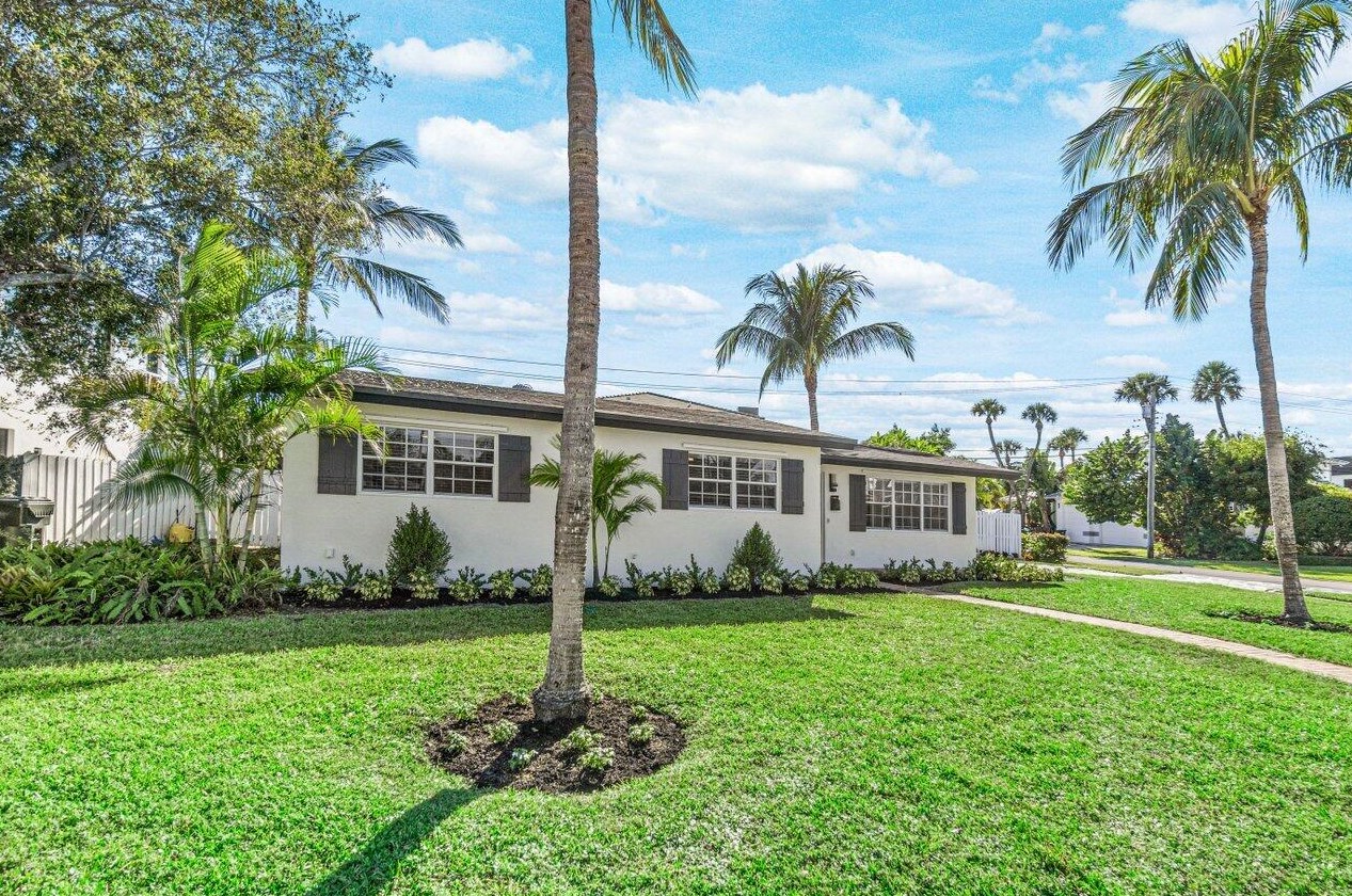 300 7th St, Boca Raton, FL 33432-2720