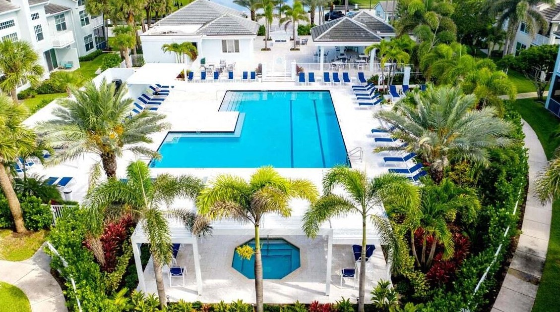 207 Mainsail Cir, Jupiter, FL 33477