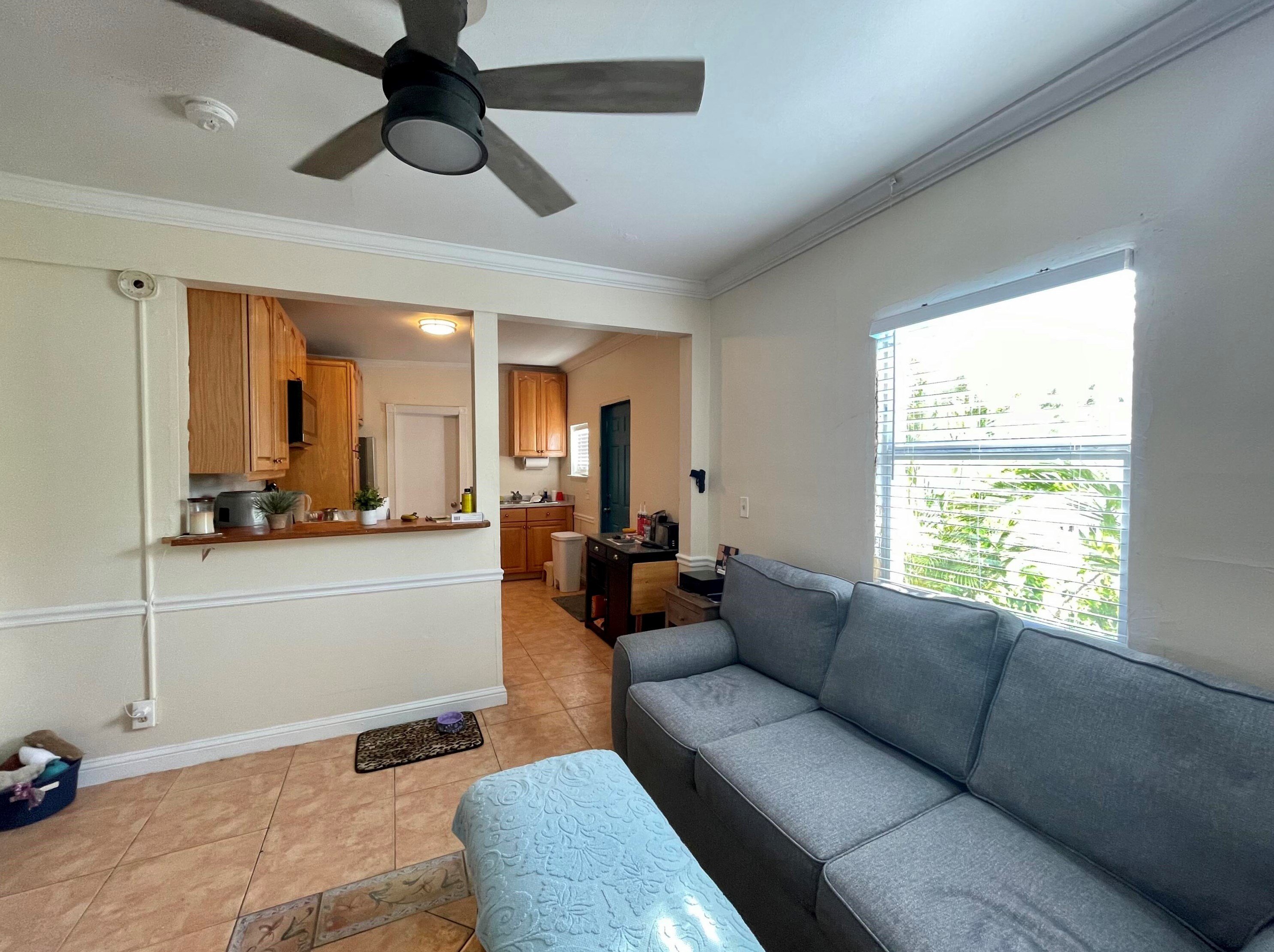 101 D St, Lake Worth FL 33460-2055 exterior