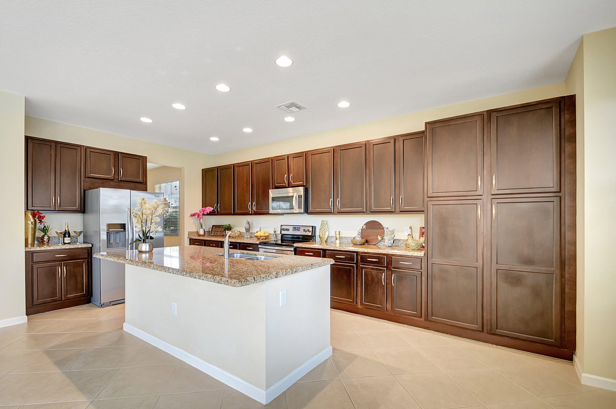 9552 Phipps Ln, West Palm Beach, FL 33414