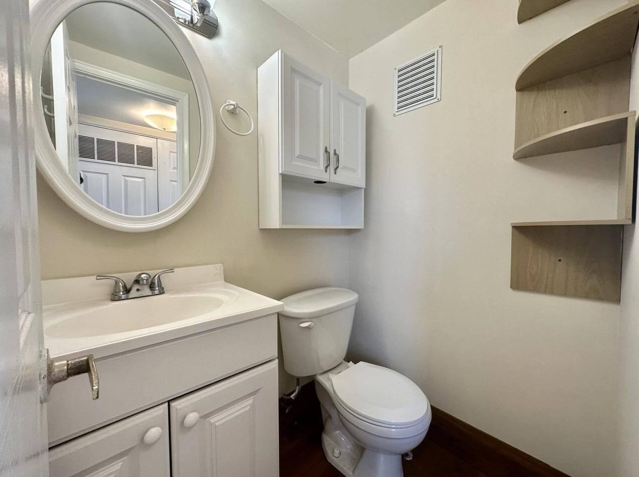 141 Coventry F, West Palm Beach, FL 33417
