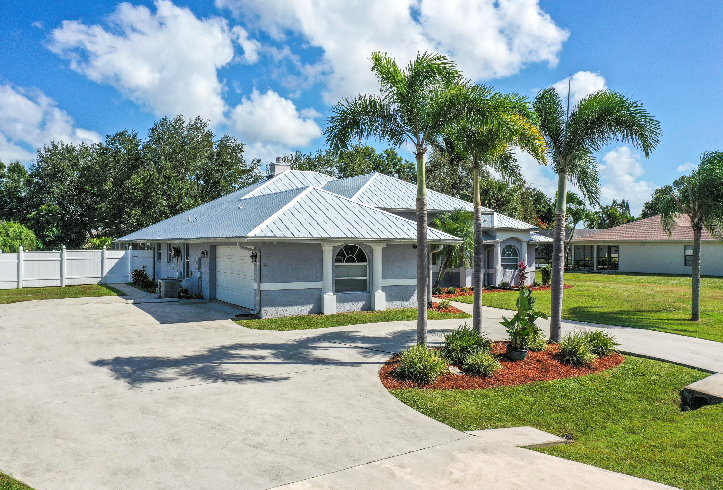 2135 Se Harding St, Fort Pierce, FL 34952
