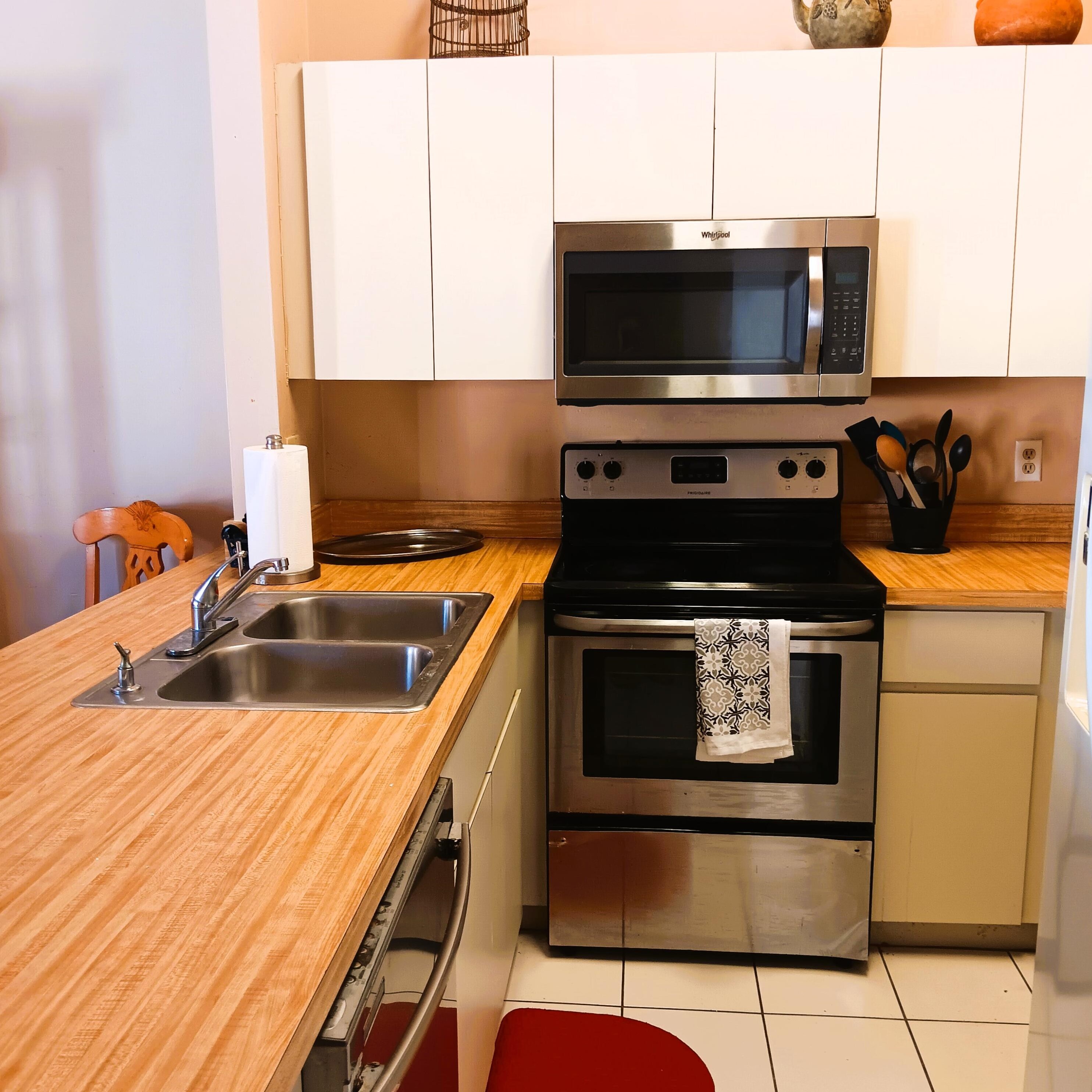 1124 Goldenrod Rd, West Palm Beach, FL 33414