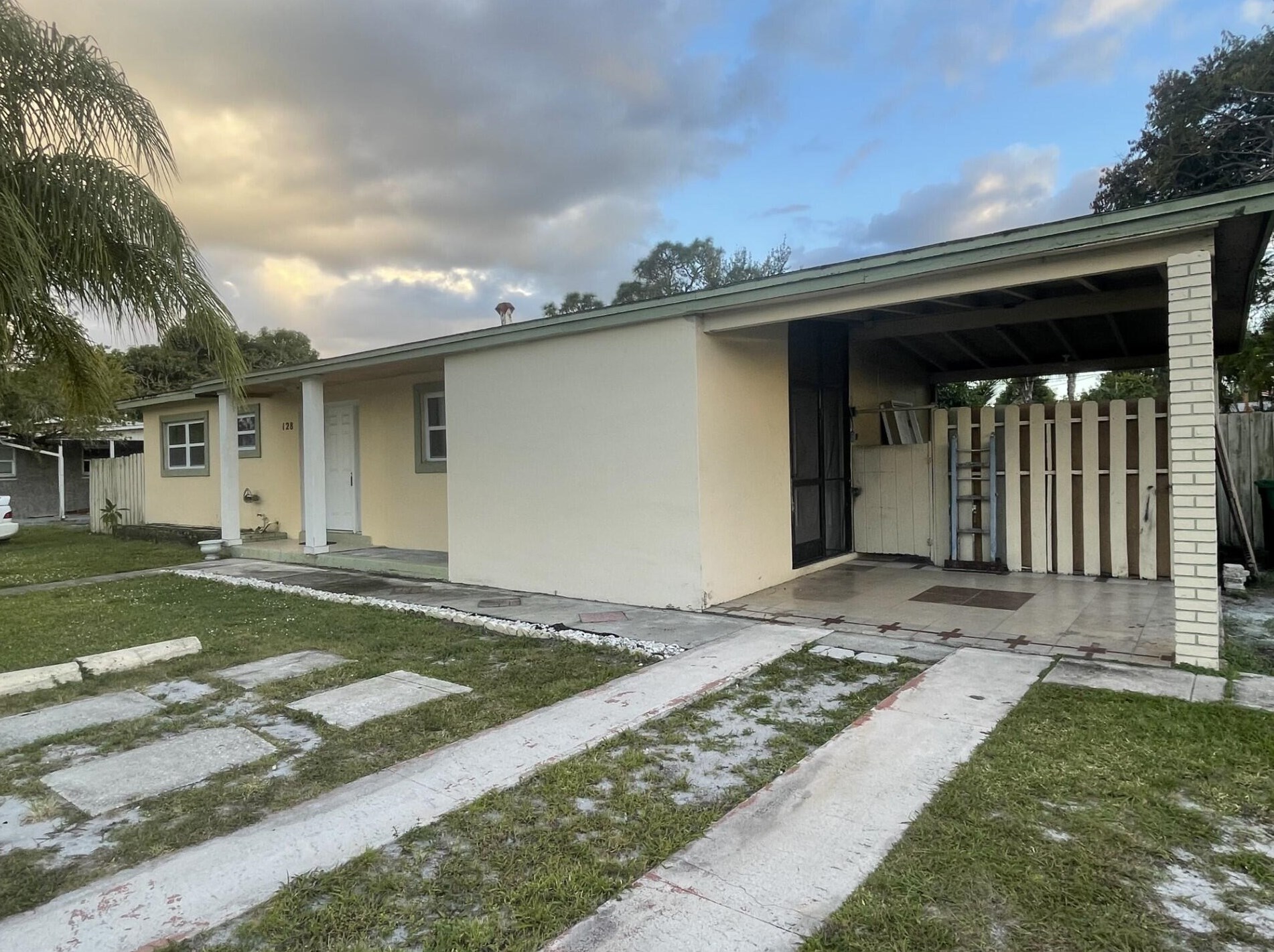 128 Se Prima Vista Blvd, Fort Pierce, FL 34983