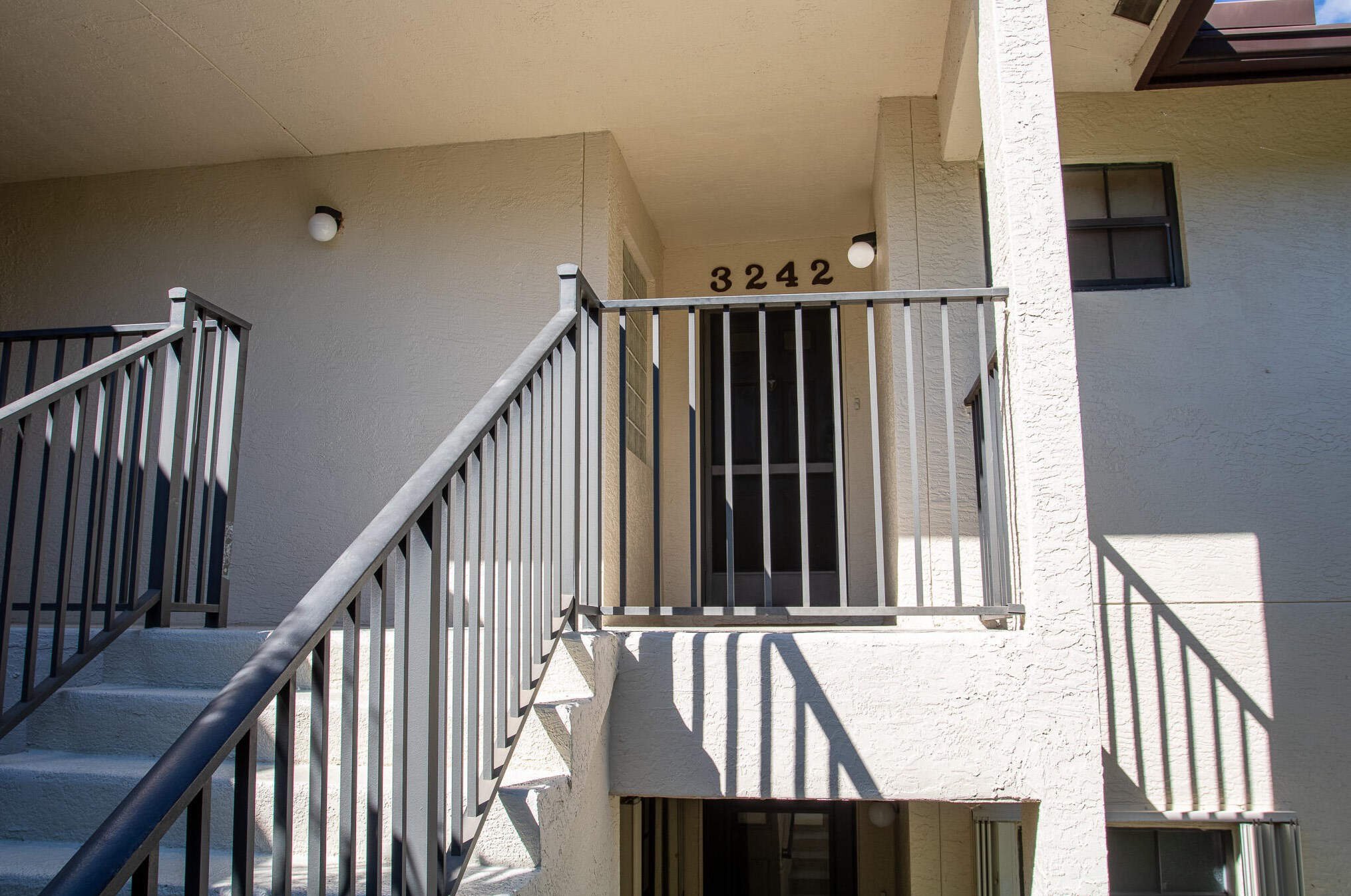 3242 Jog Park Dr, Lake Worth, FL 33467-2014