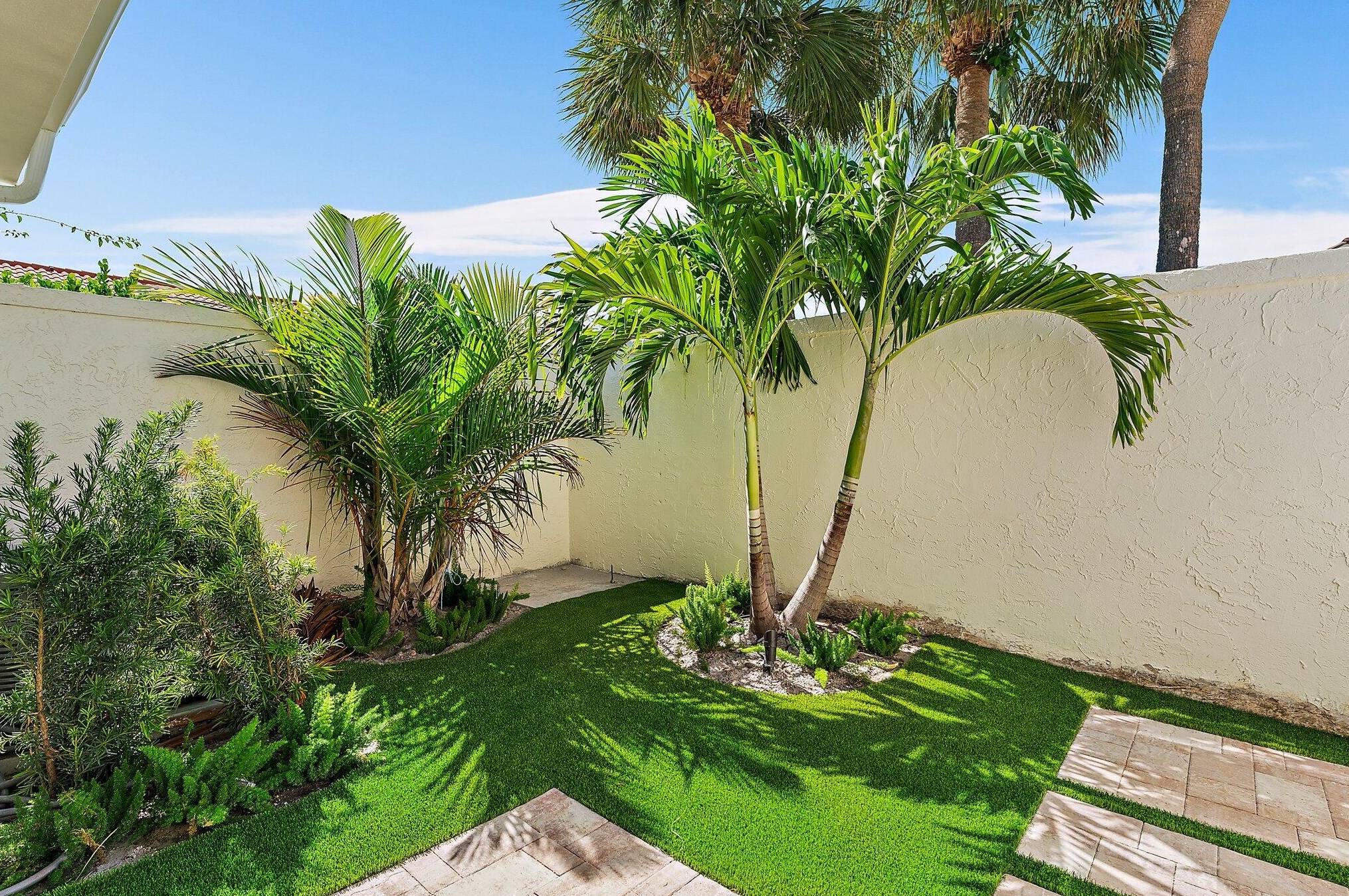 106 Goldfish Ln, Jupiter FL  33477-7231 exterior