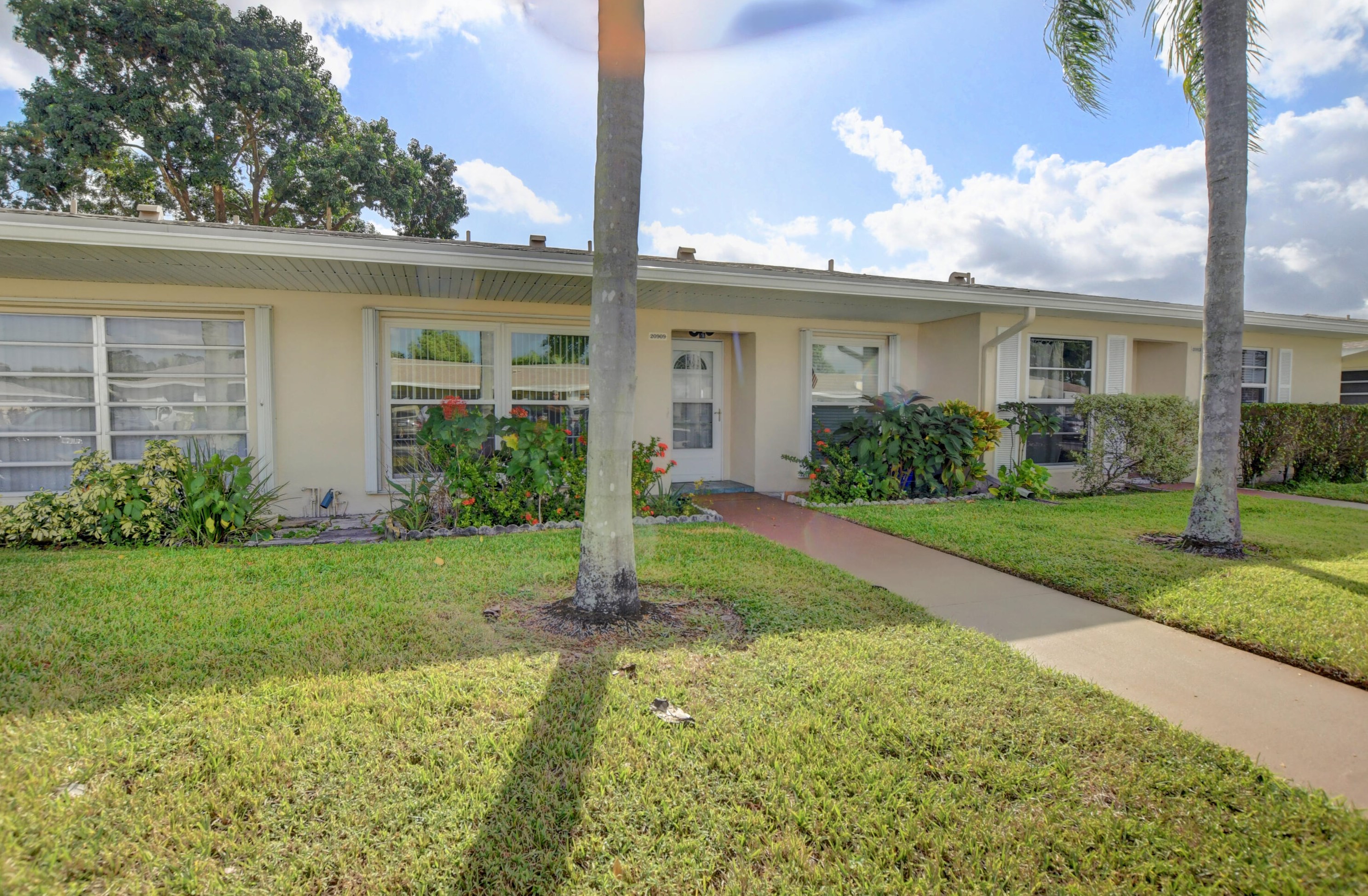 20909 Sedgewick Dr, Boca Raton, FL 33433-1815