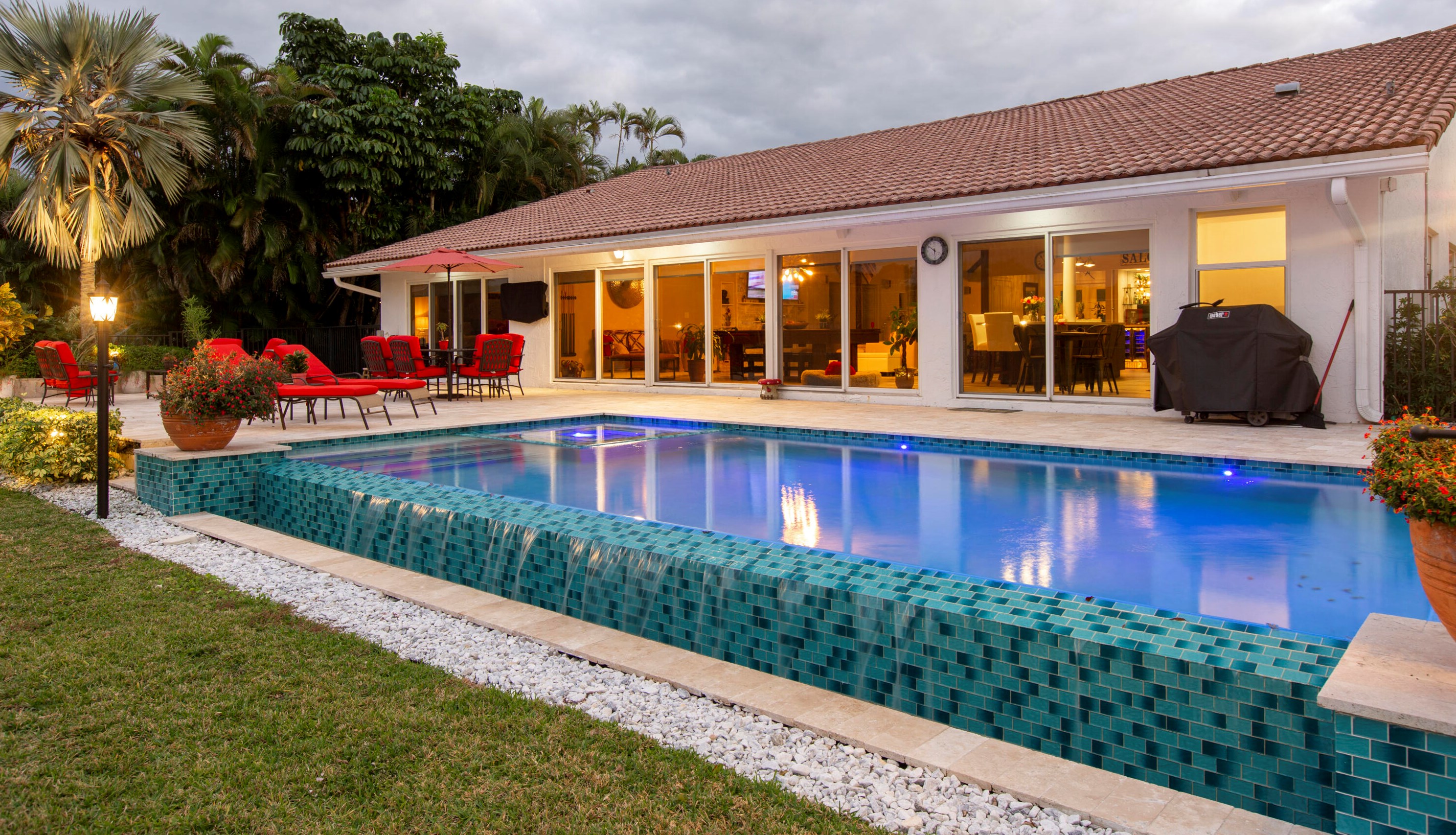 4993 Pineview Cir, Delray Beach, FL 33445