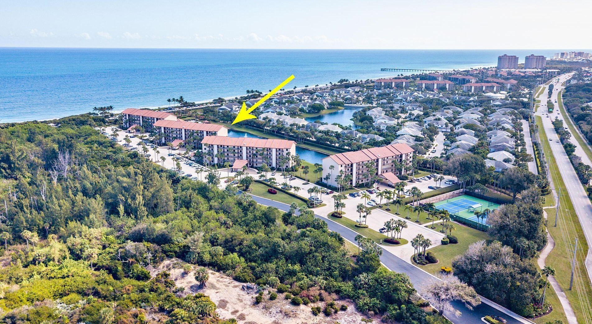 201 Ocean Bluffs Blvd, Jupiter FL  33477-7300 exterior