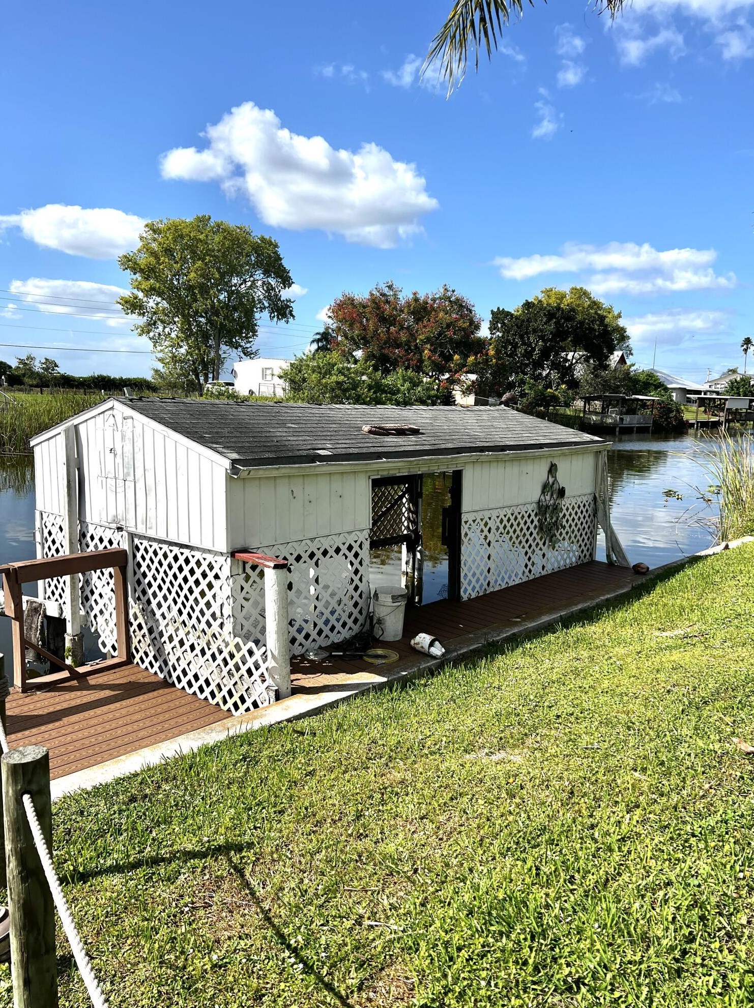 3701 19th Ter, Okeechobee FL  34974-7070 exterior