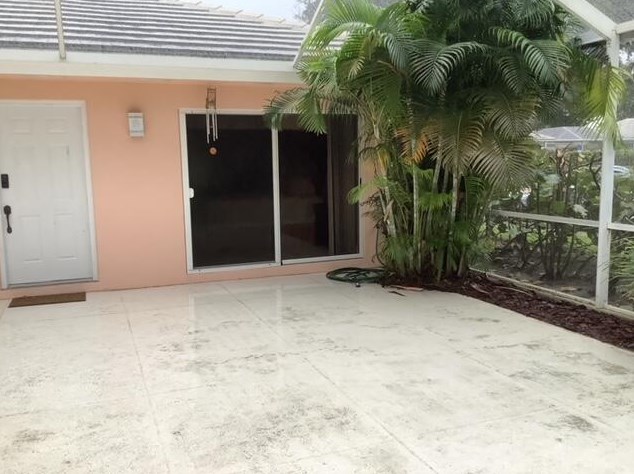 502 Sun Terrace Ct, West Palm Beach, FL 33403