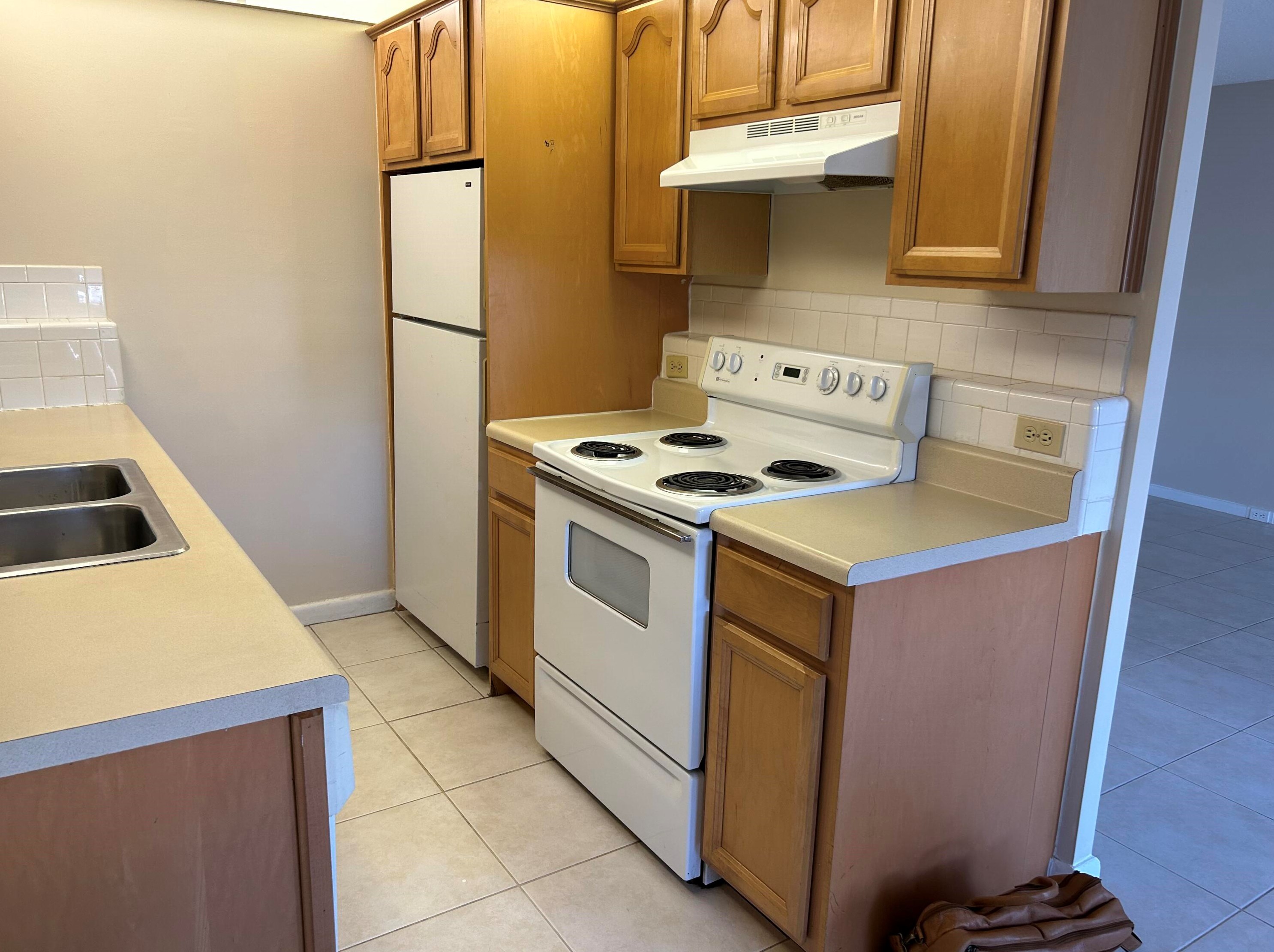 1078 Exeter, Boca Raton, FL 33434-2973