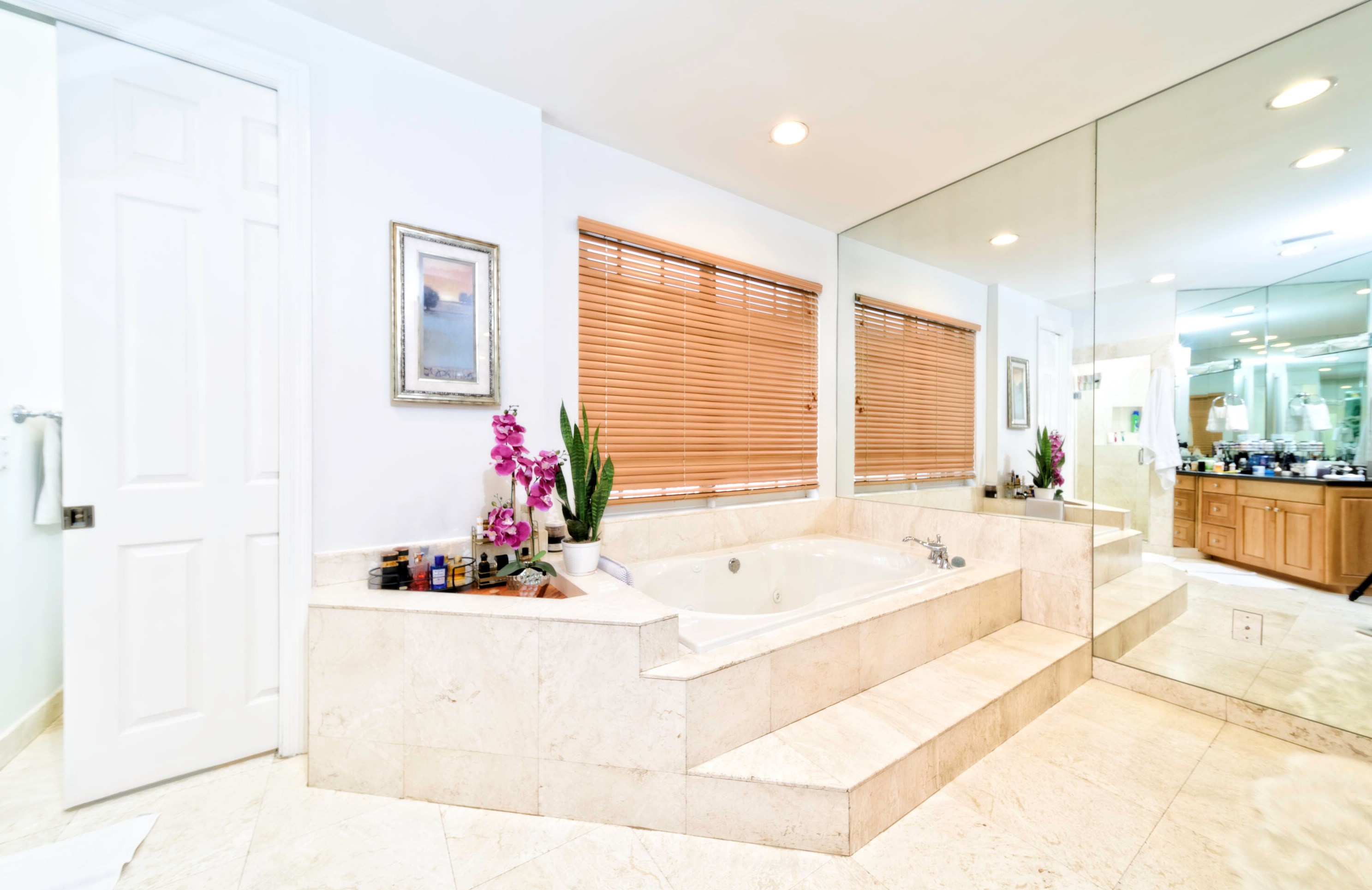 19435 39 Ave, Miami FL  33160-2273 exterior
