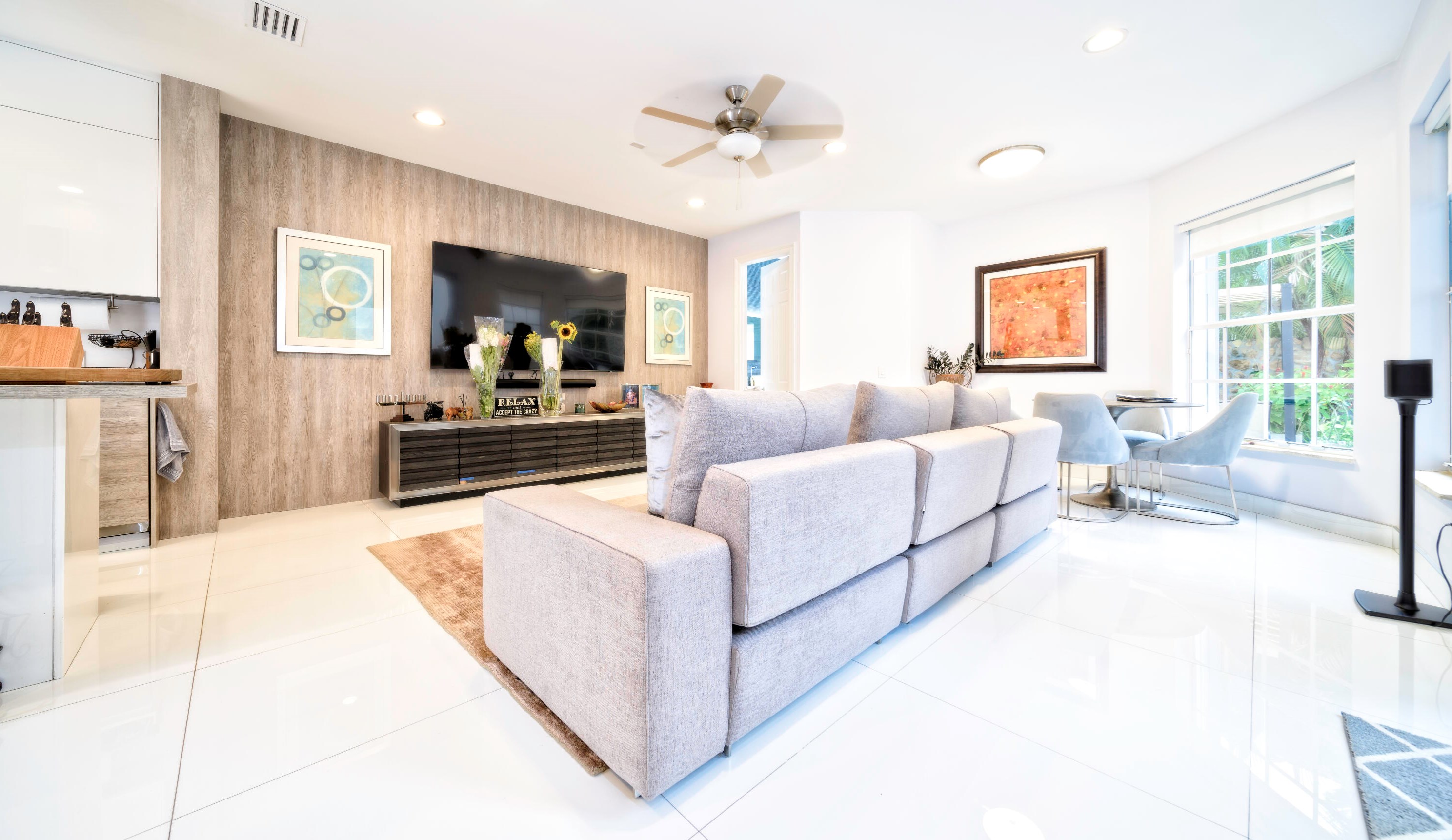 19435 39 Ave, Miami FL  33160-2273 exterior