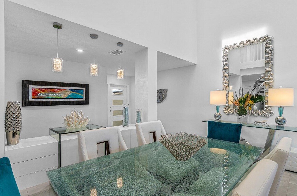 606 Boca Marina Ct, Boca Raton FL  33487-5204 exterior