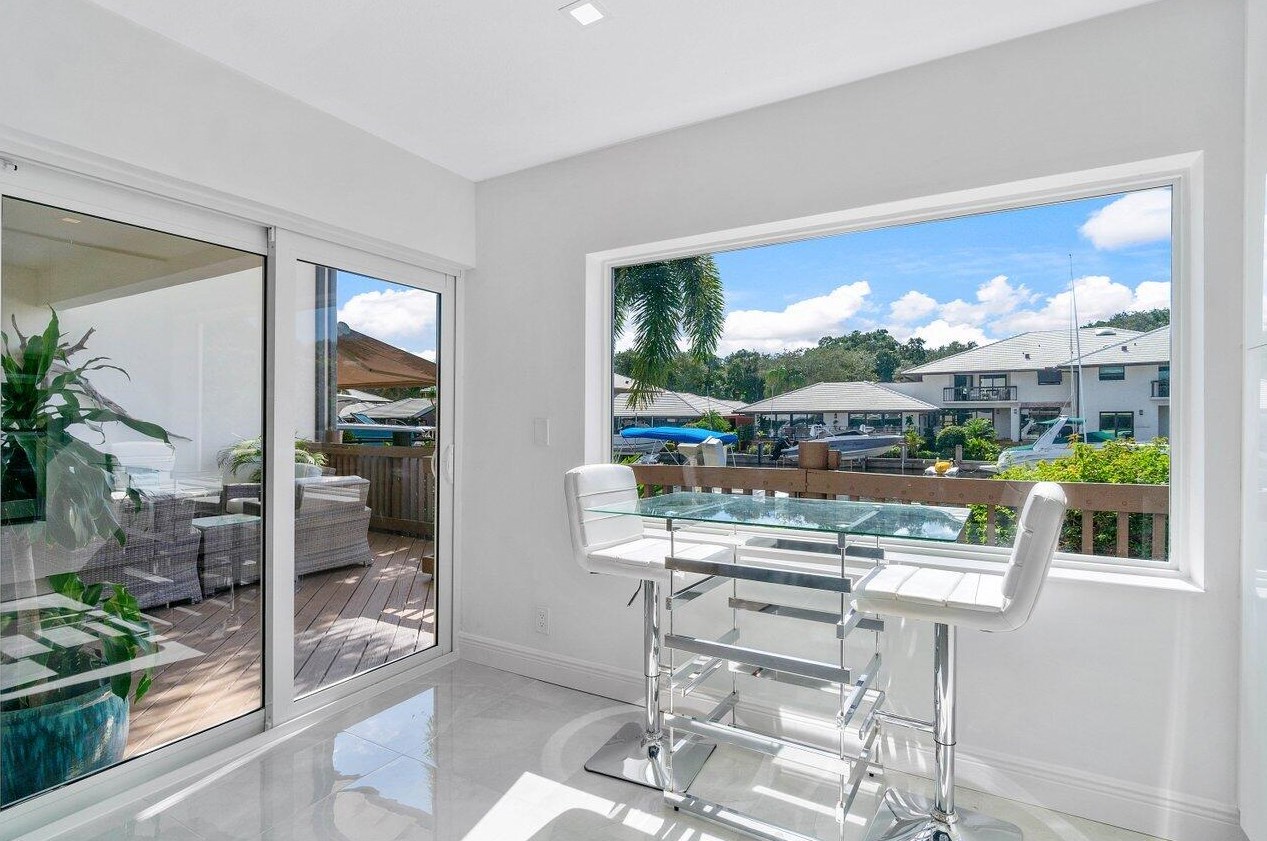 606 Boca Marina Ct, Boca Raton FL  33487-5204 exterior