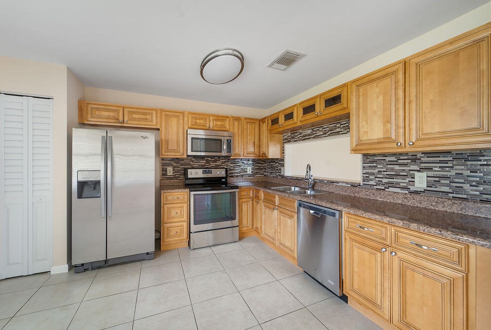 189 Raintree Trl, Jupiter, FL 33458