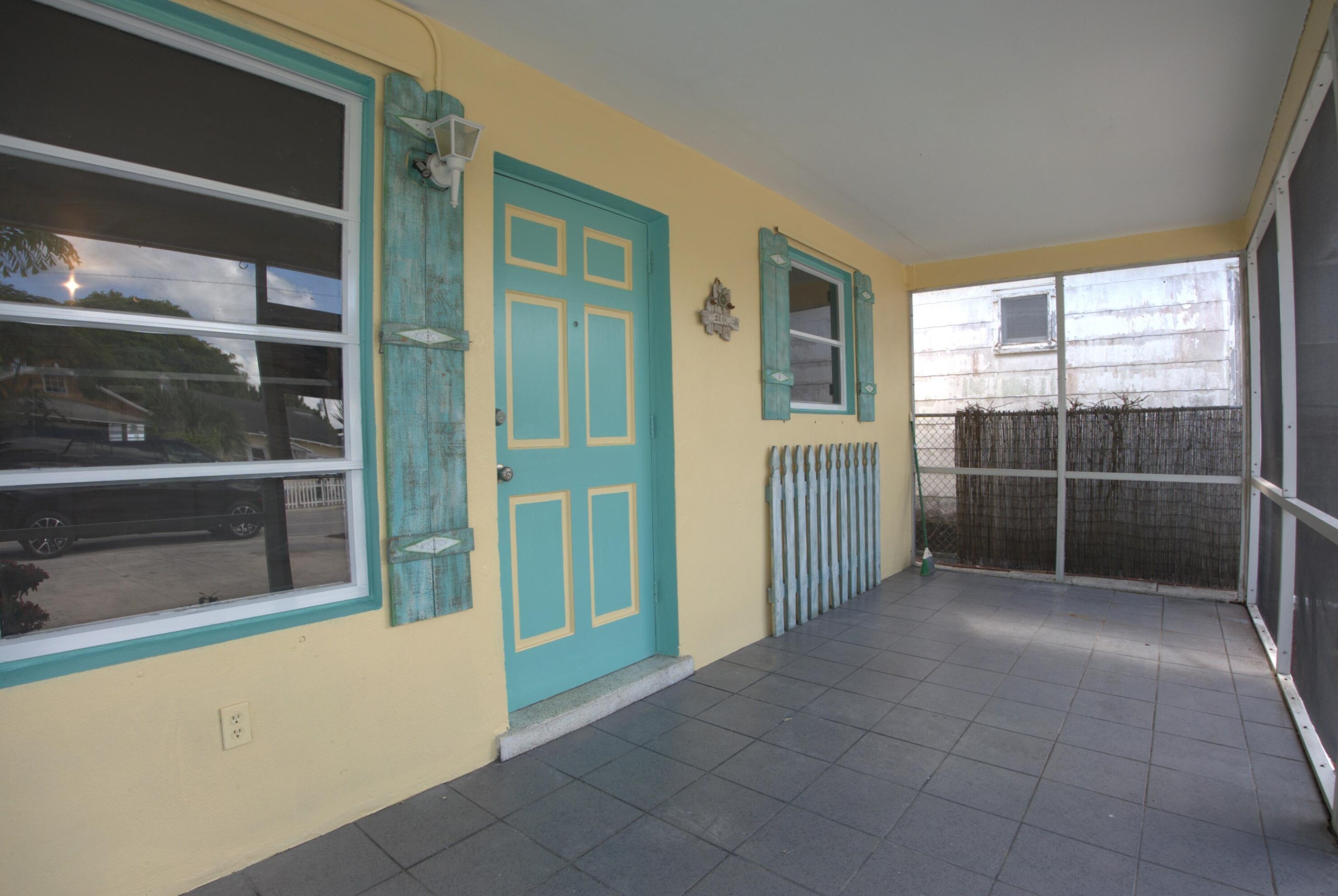 326 S L St, Lake Worth, FL 33460