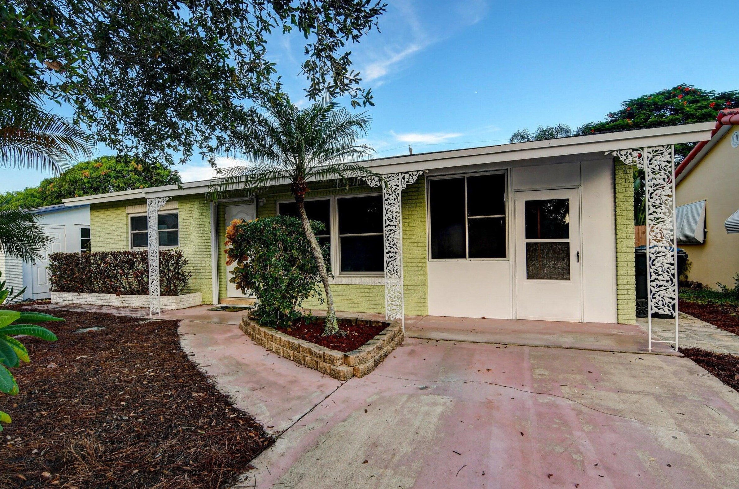 1615 N M St, Lake Worth, FL 33460