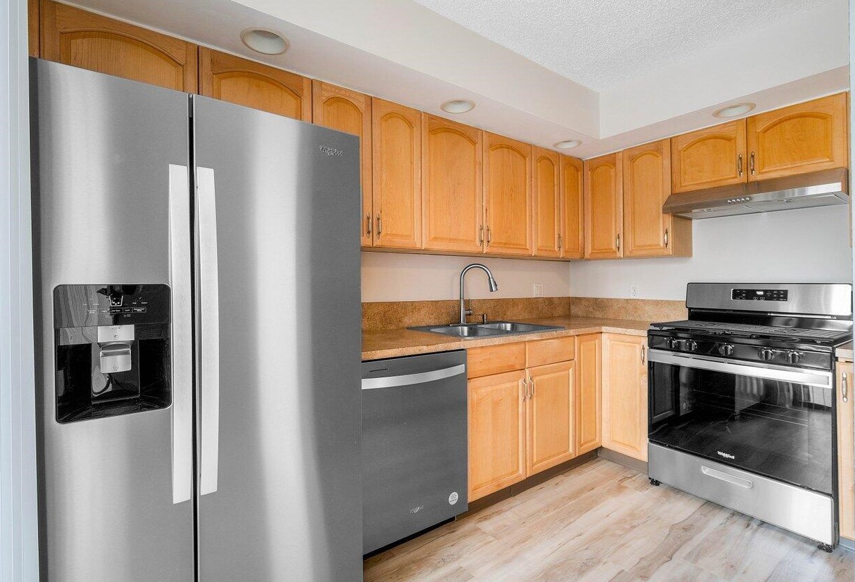 109 Lake Arbor Dr, Lake Worth FL  33461-2103 exterior
