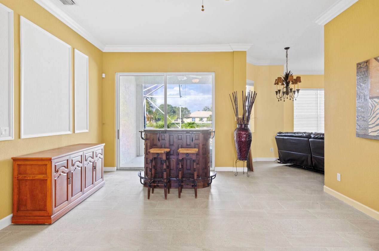 493 Nw Dover Ct, Fort Pierce, FL 34983