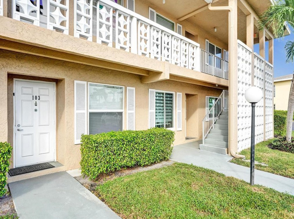 1151 Violet Terrace #104, Delray Beach, FL 33445