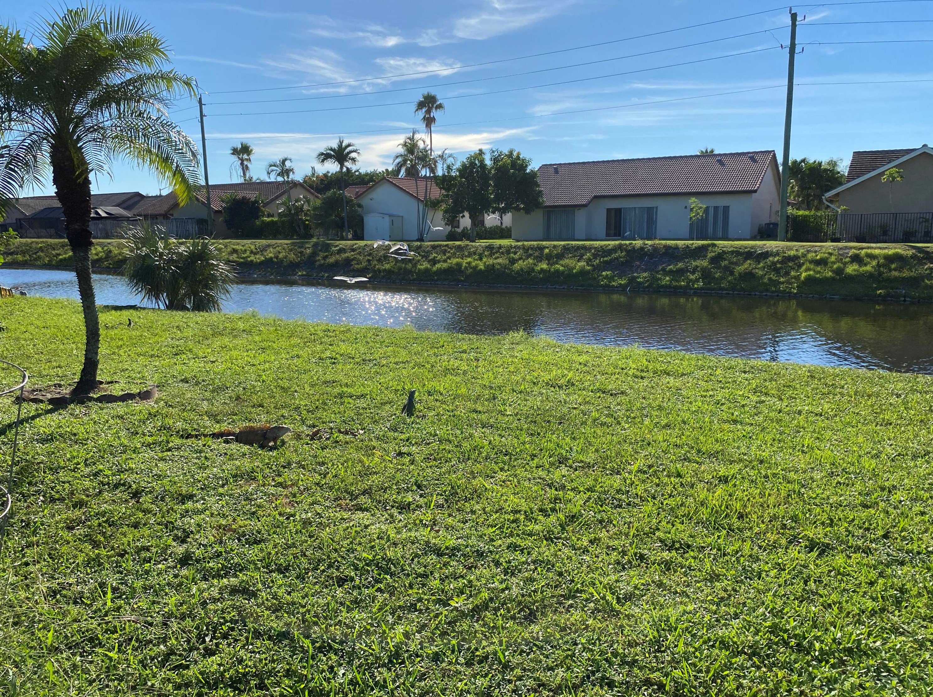 5478 Mirror Lakes Blvd, Boynton Beach, FL 33472