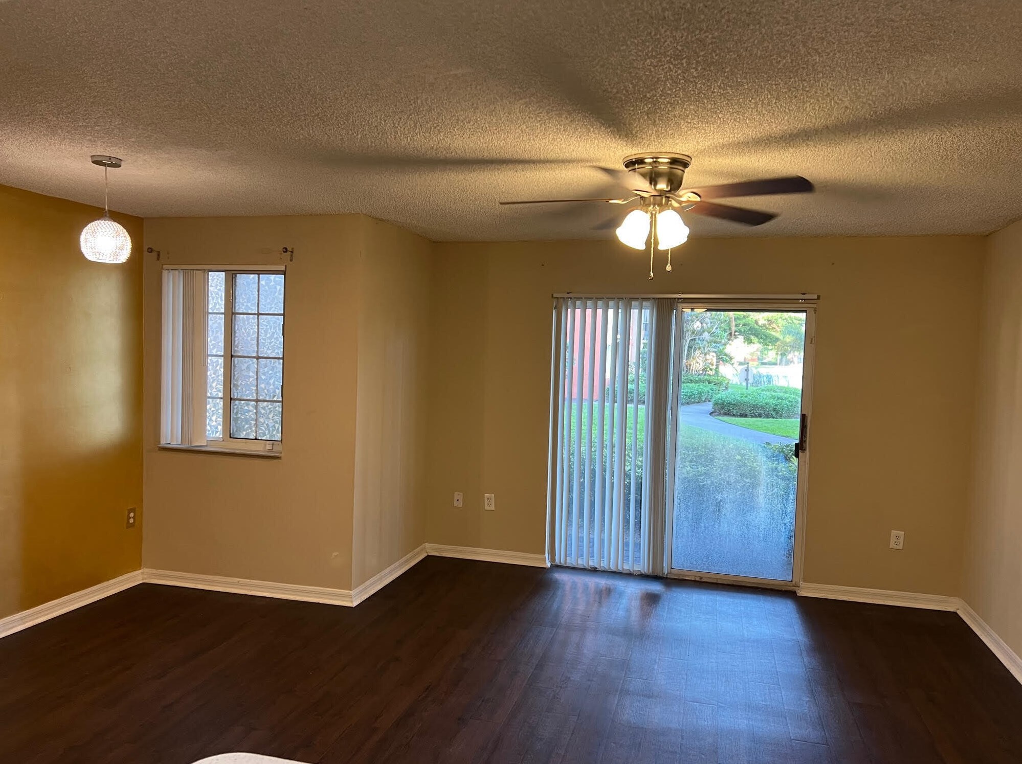 4151 N Haverhill Rd #1504, West Palm Beach, FL 33417