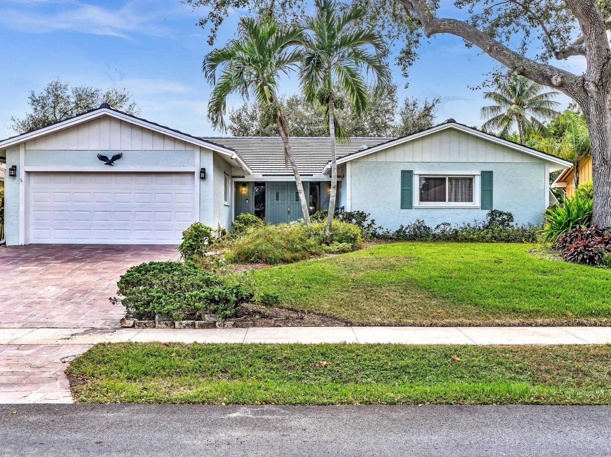 3264 Lakeview Dr, Delray Beach, FL 33445