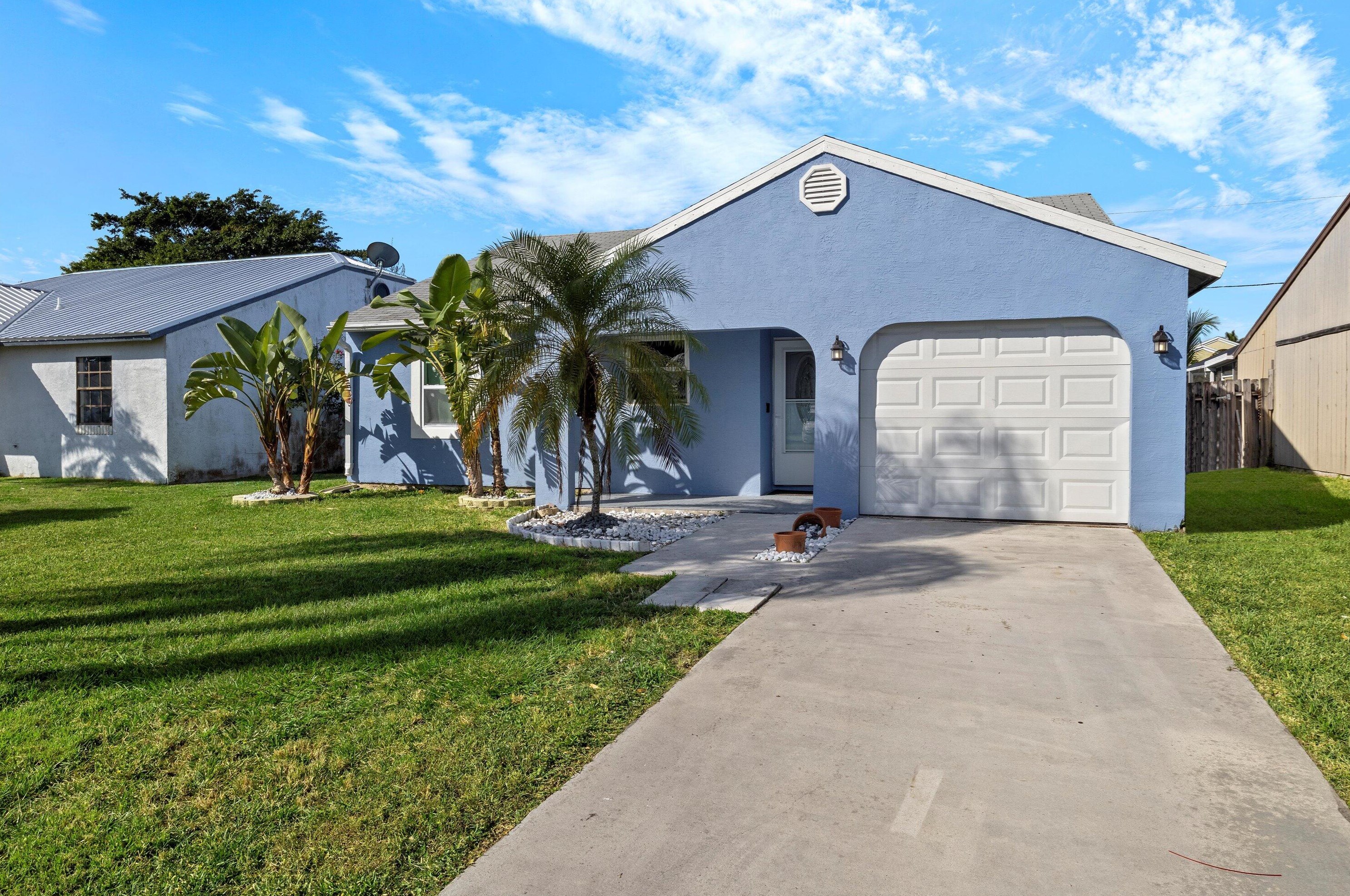 5878 Mitzi Ln, Stuart, FL 34997-8005