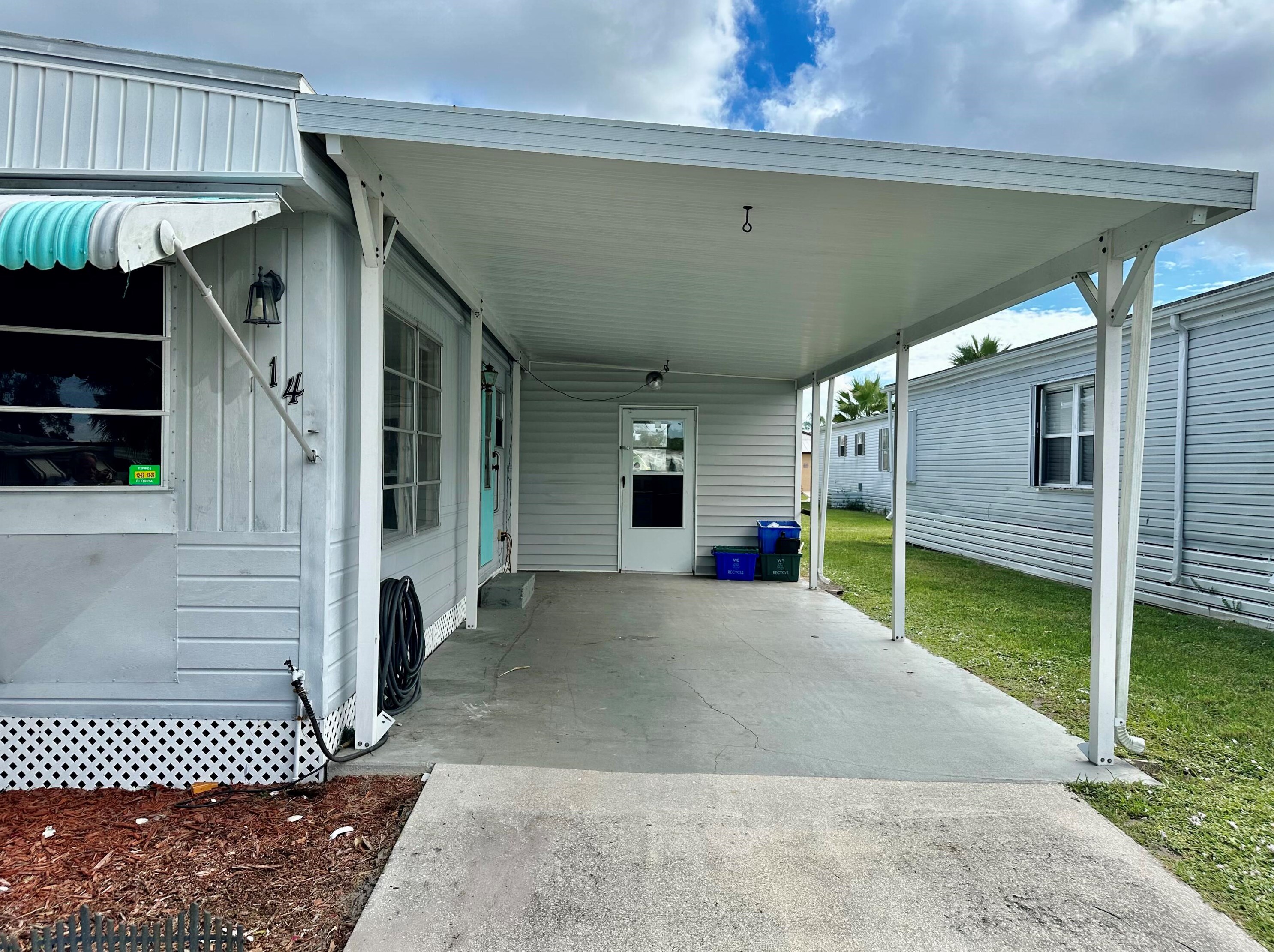 14 S Granada Ln, Fort Pierce, FL 34952