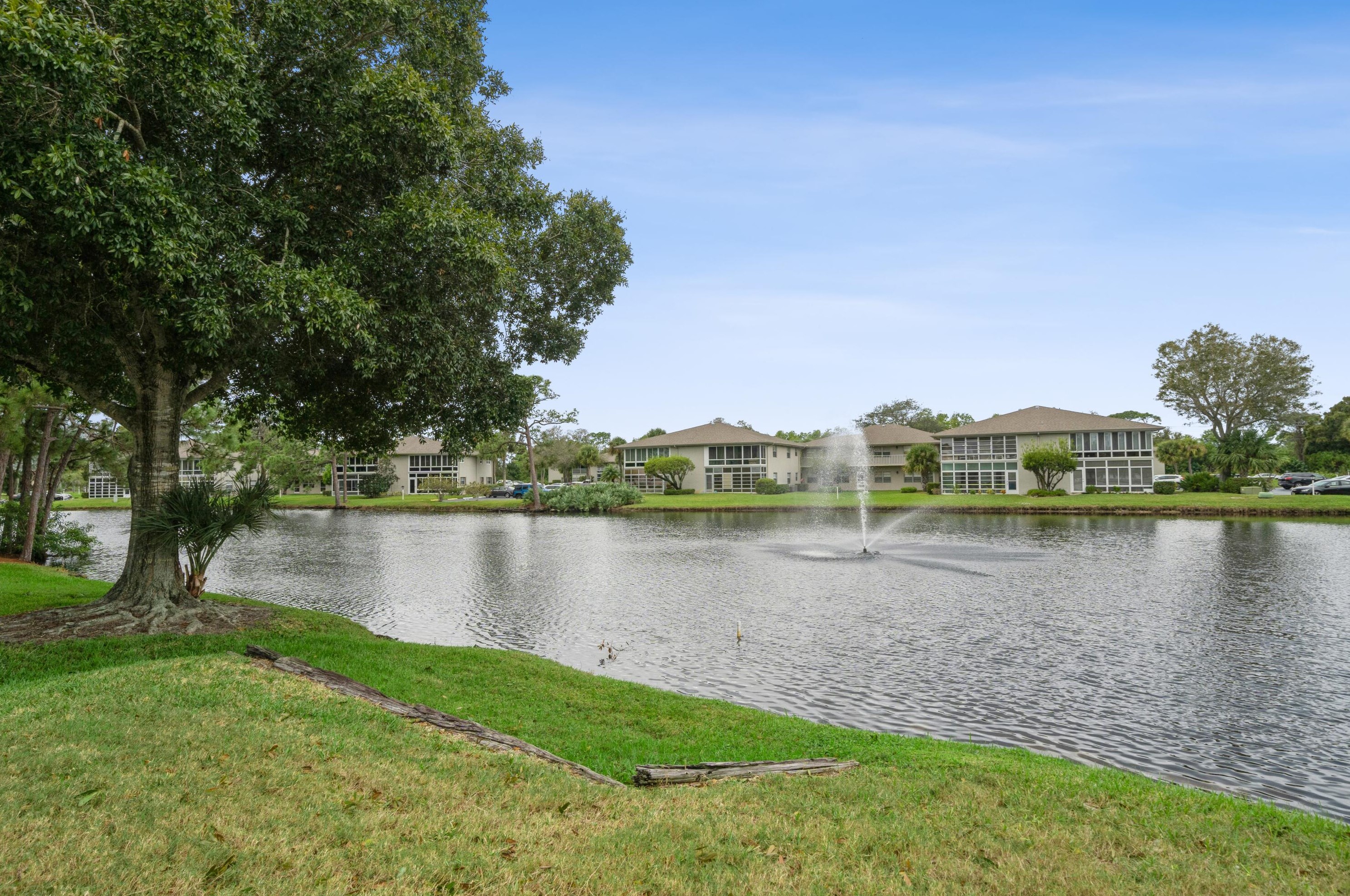 17 Lake Vista Trail #201, Fort Pierce, FL 34952
