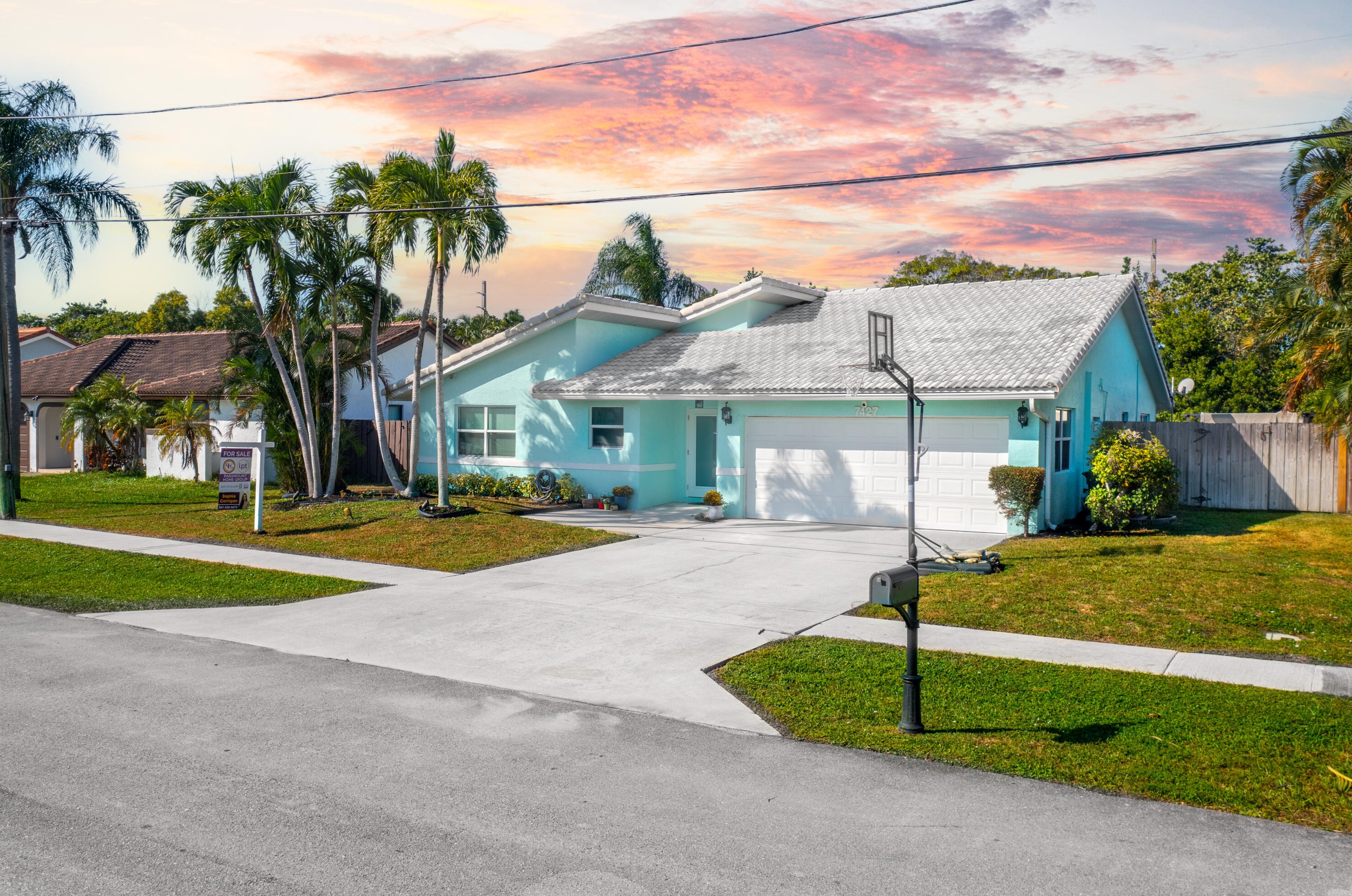 7427 Texas Trl, Boca Raton, FL 33487-1419
