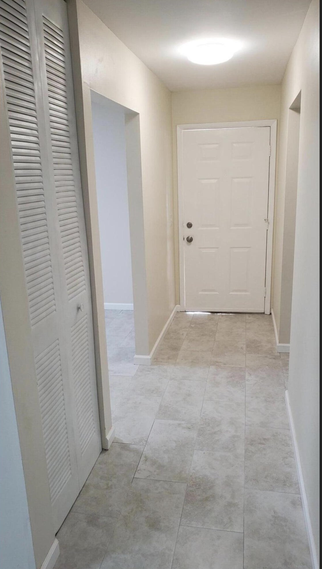1003 Lakeview Cir, West Palm Beach, FL 33411