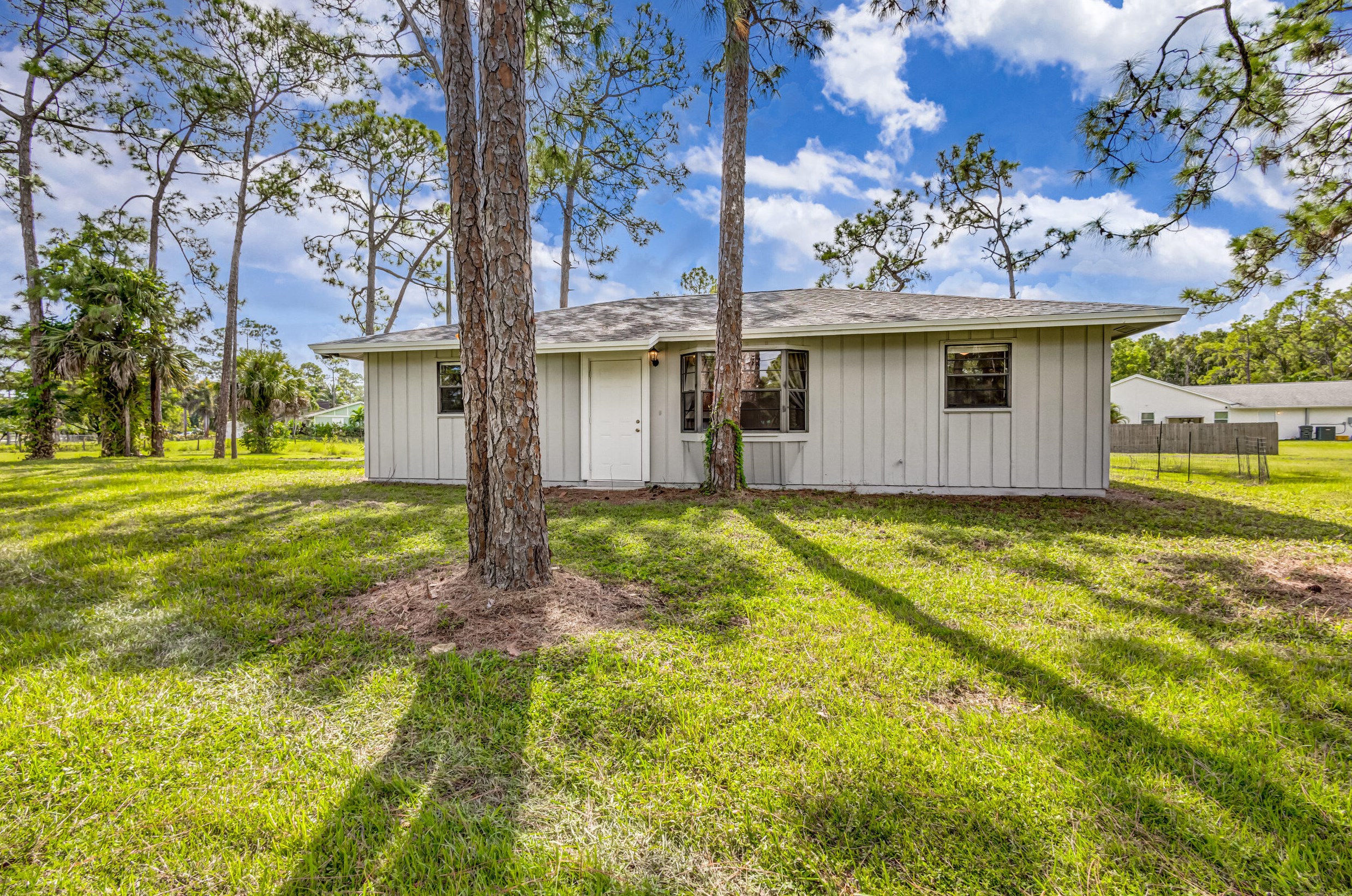 5528 Avocado Blvd, West Palm Beach, FL 33411