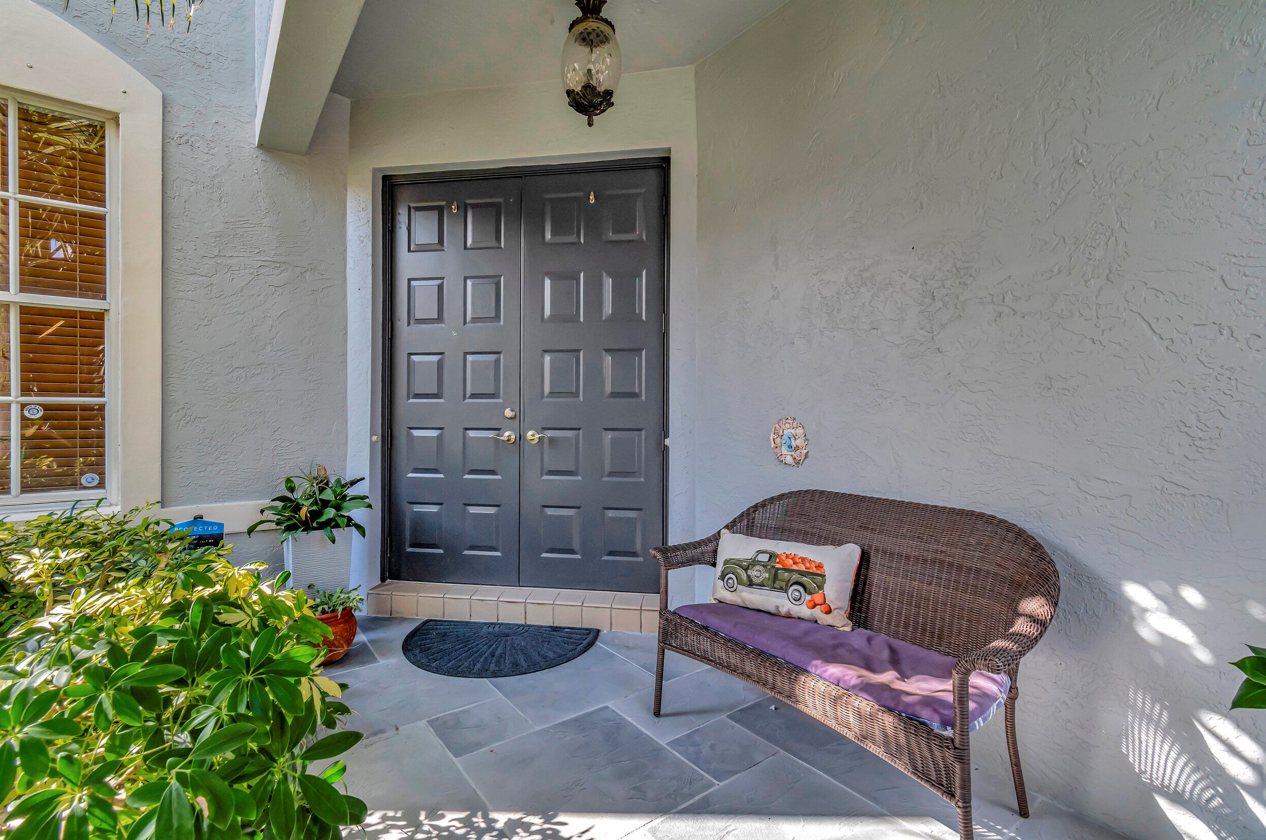 7061 Chesapeake Cir, Boynton Beach, FL 33436-8567