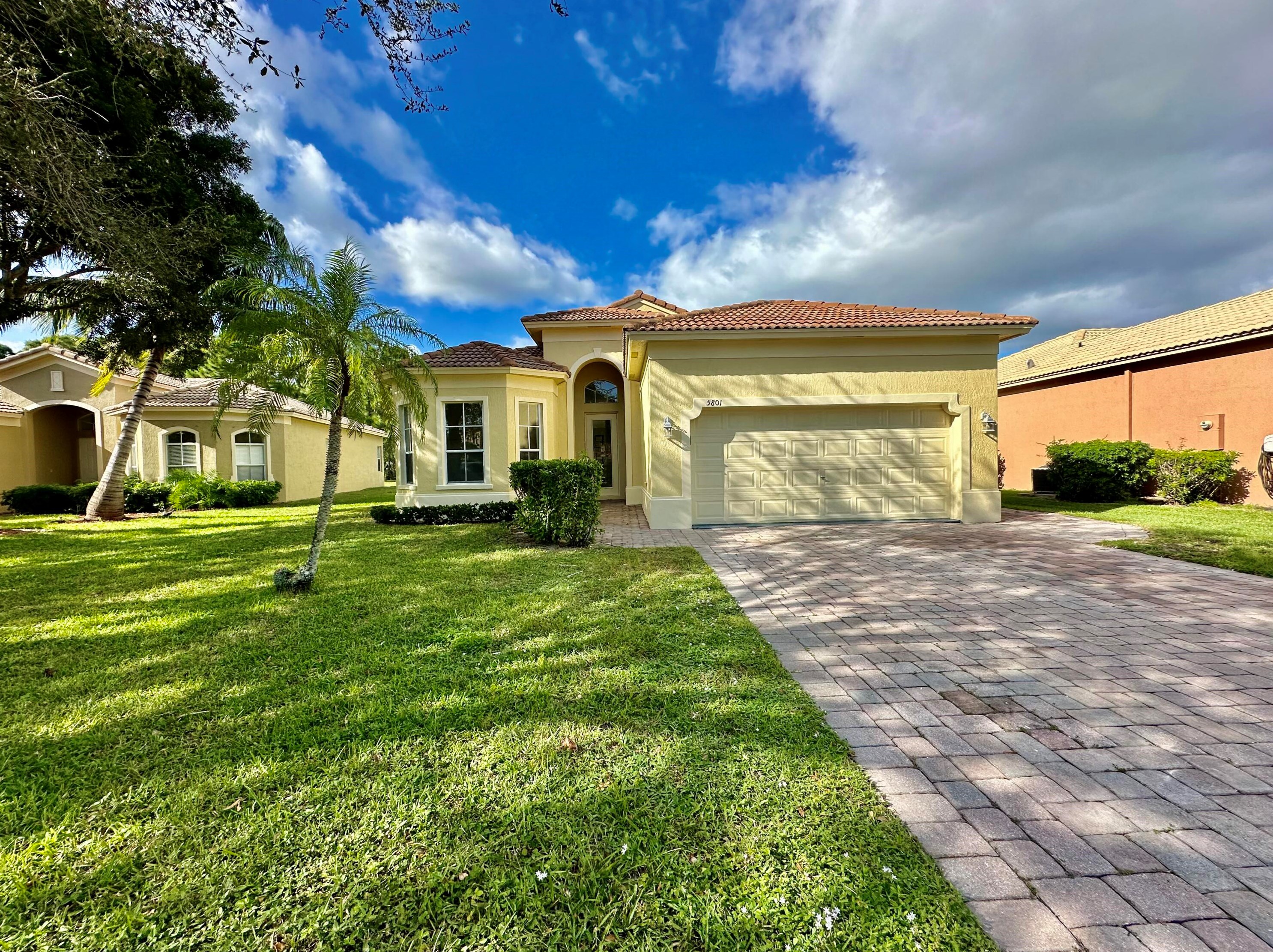 5801 Spanish River Rd, Fort Pierce, FL 34951