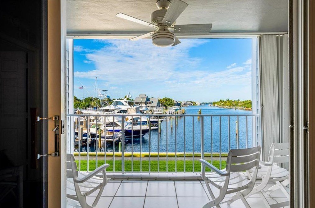 2135 Windward Way #208, Vero Beach, FL 32963