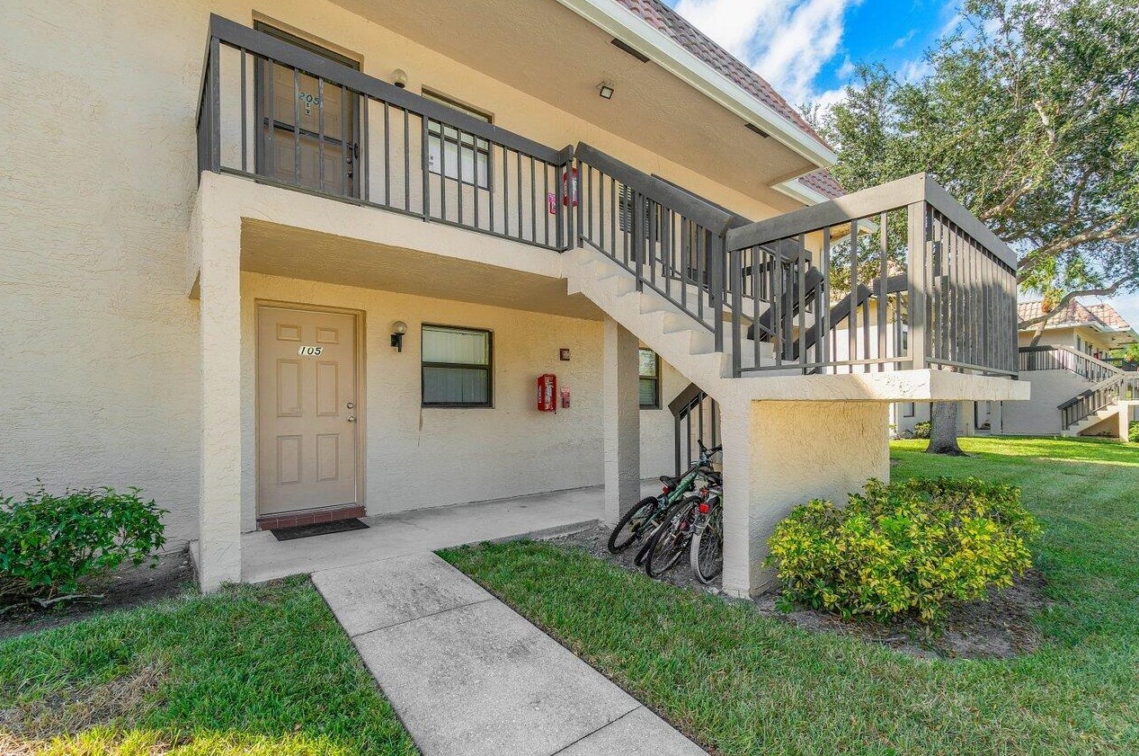 6736 Palmetto Cir S #105, Boca Raton, FL 33433