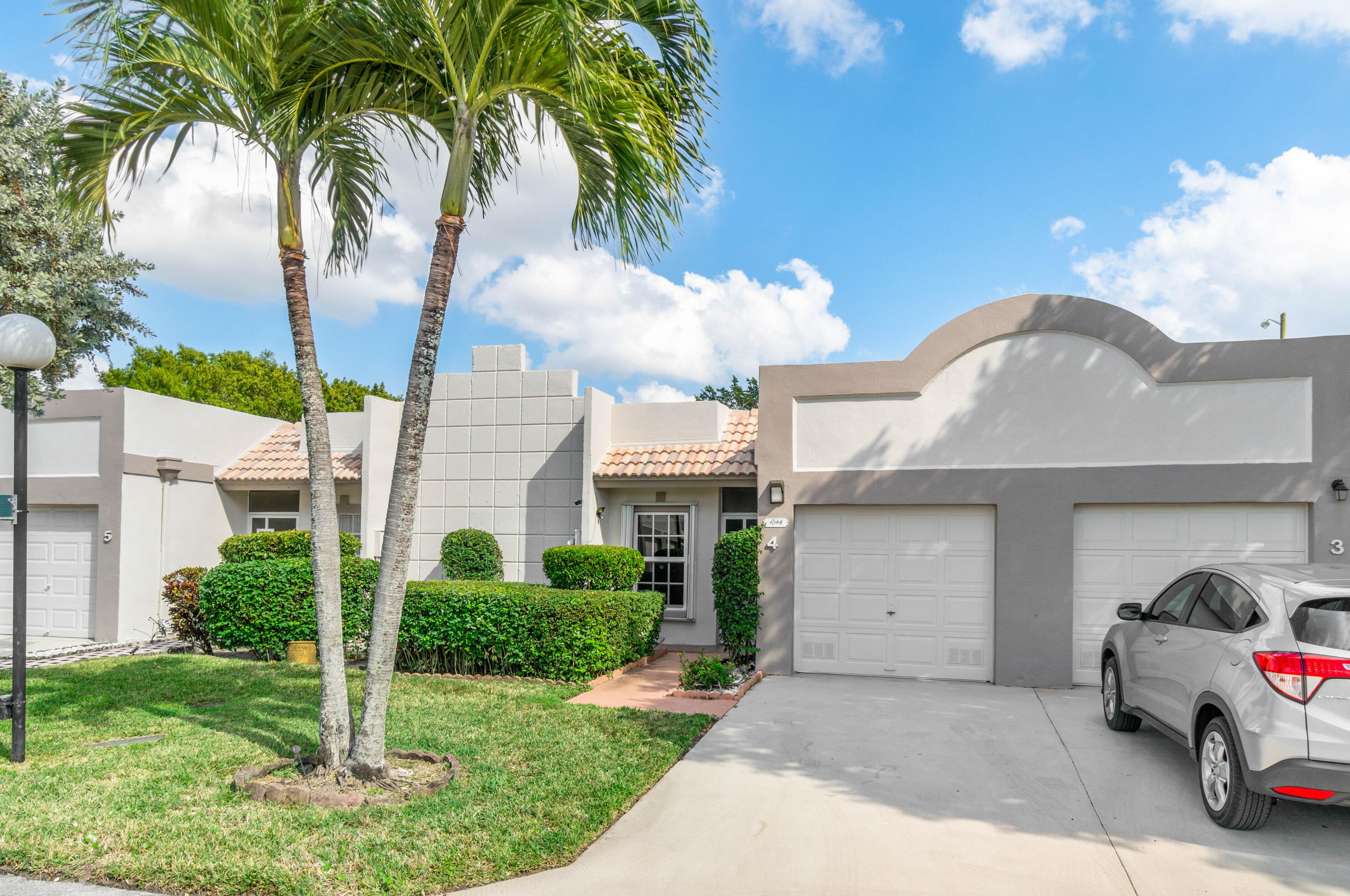 9005 Flynn Cir, Boca Raton, FL 33496-6657