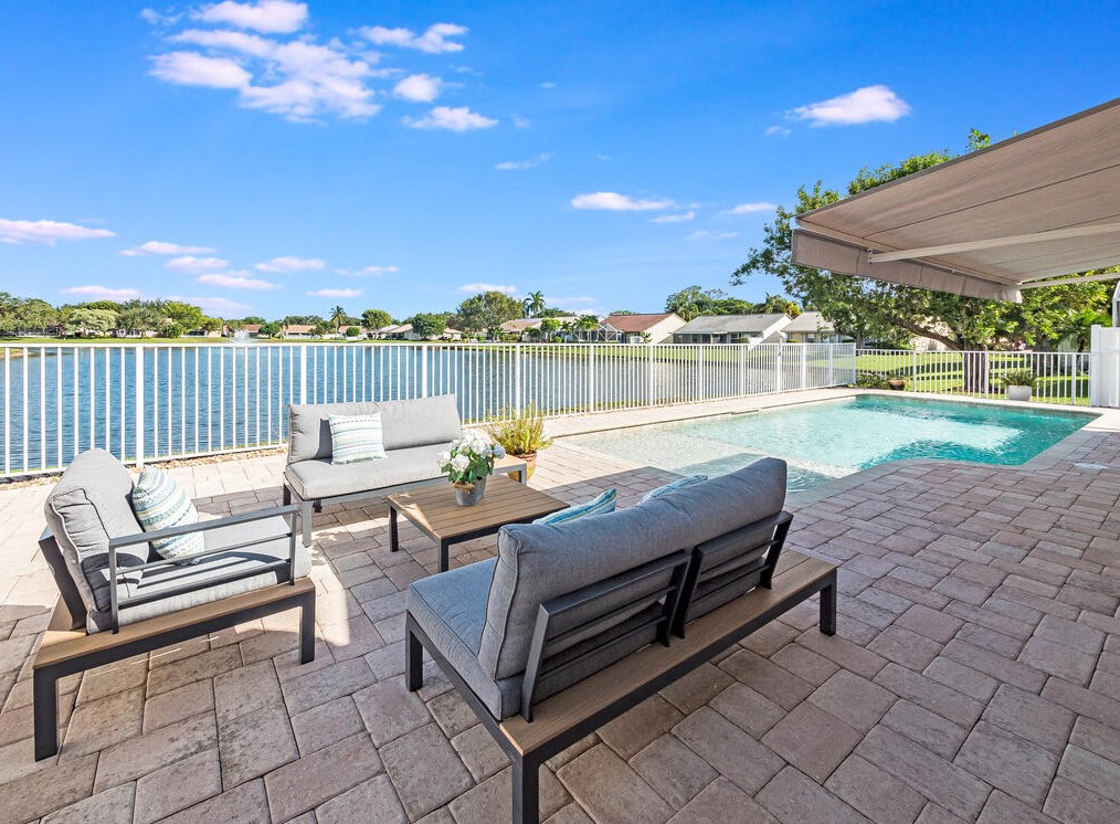 3985 Summer Chase Ct, Lake Worth, FL 33467-2464