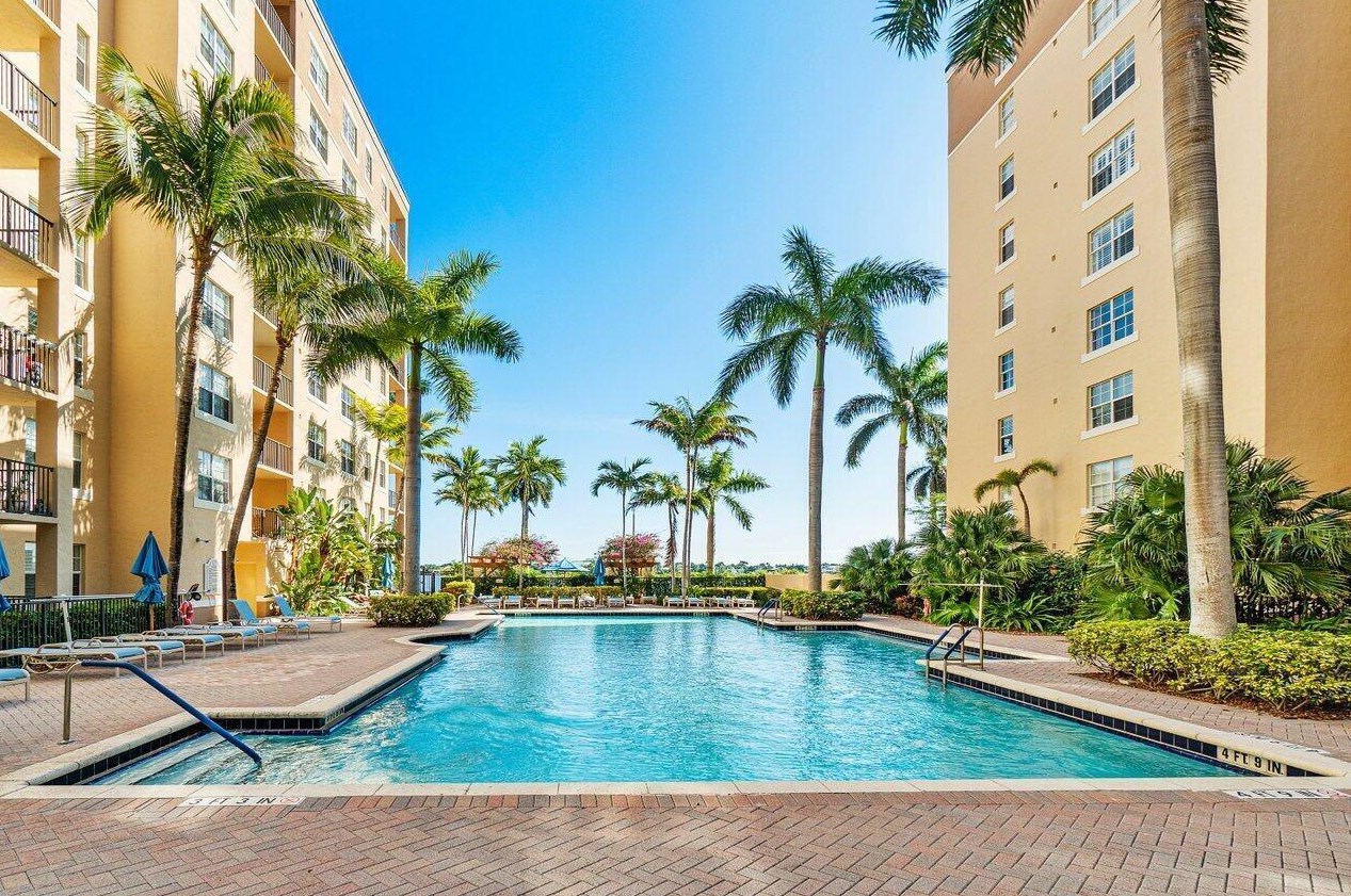 1805 N Flagler Dr #107, Palm Beach, FL 33480