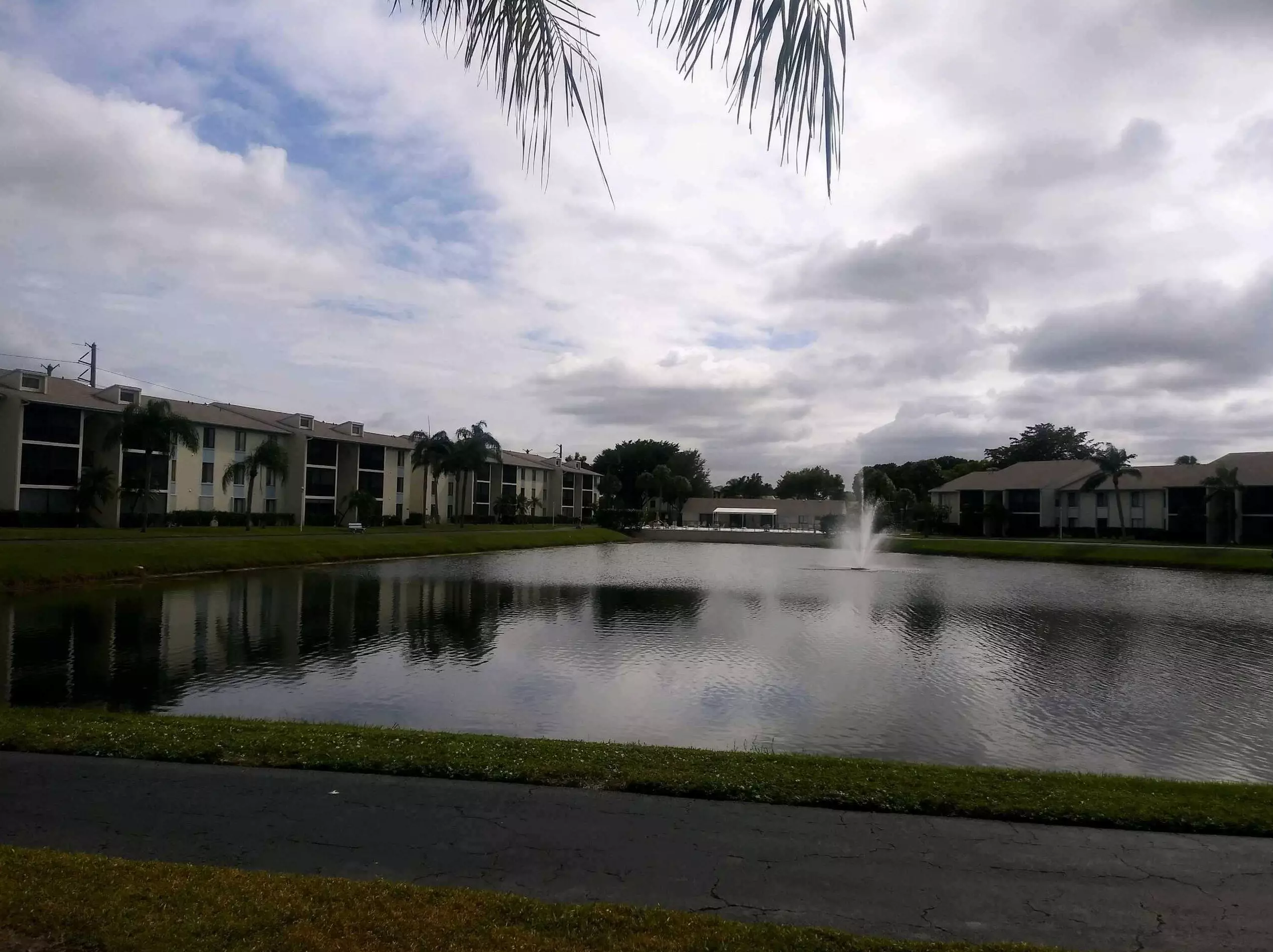 1107 Green Pine Blvd Apt B1, West Palm Beach, FL 33409